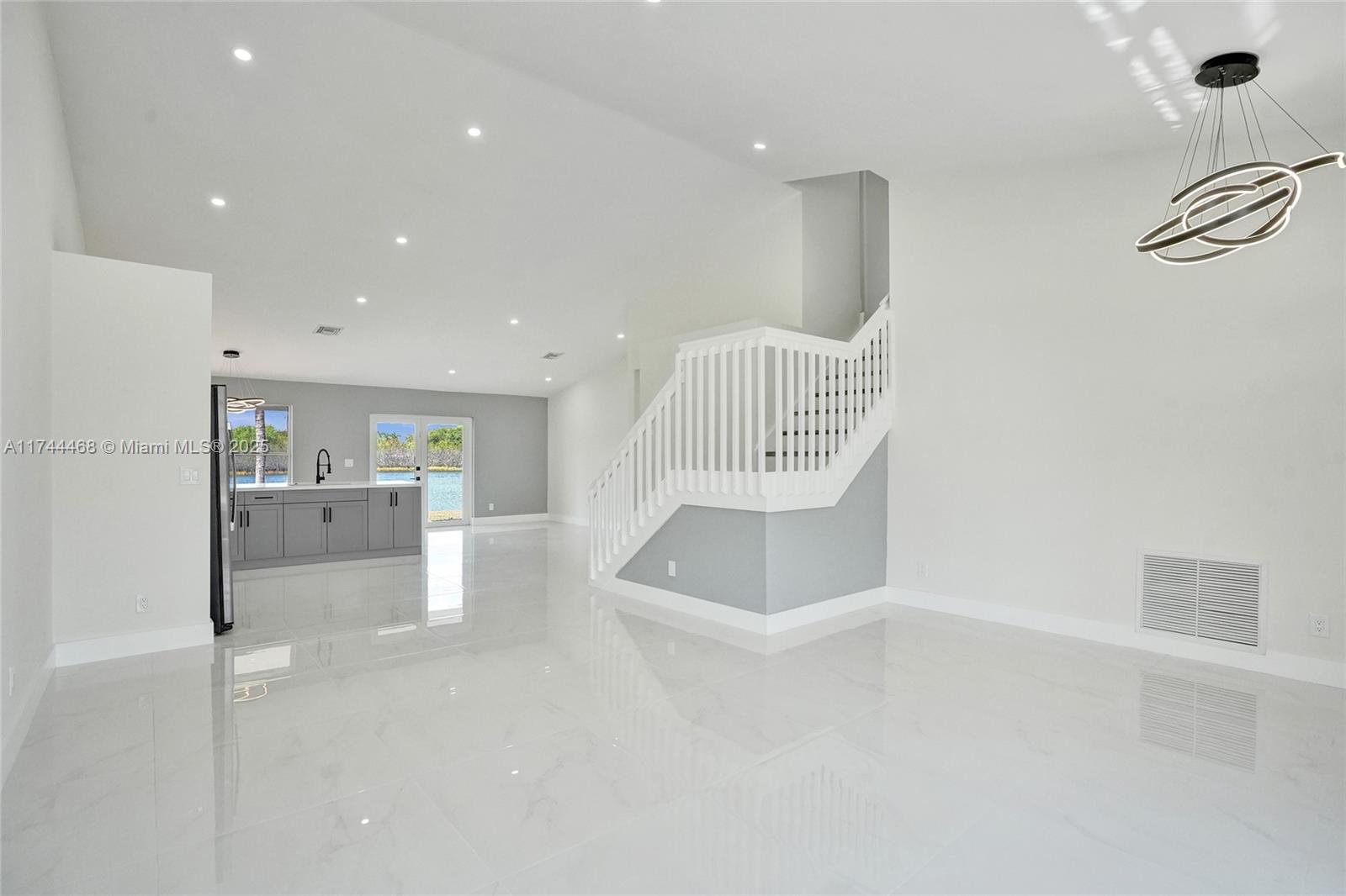 SILVER LAKES AT PEMBROKE - Residential