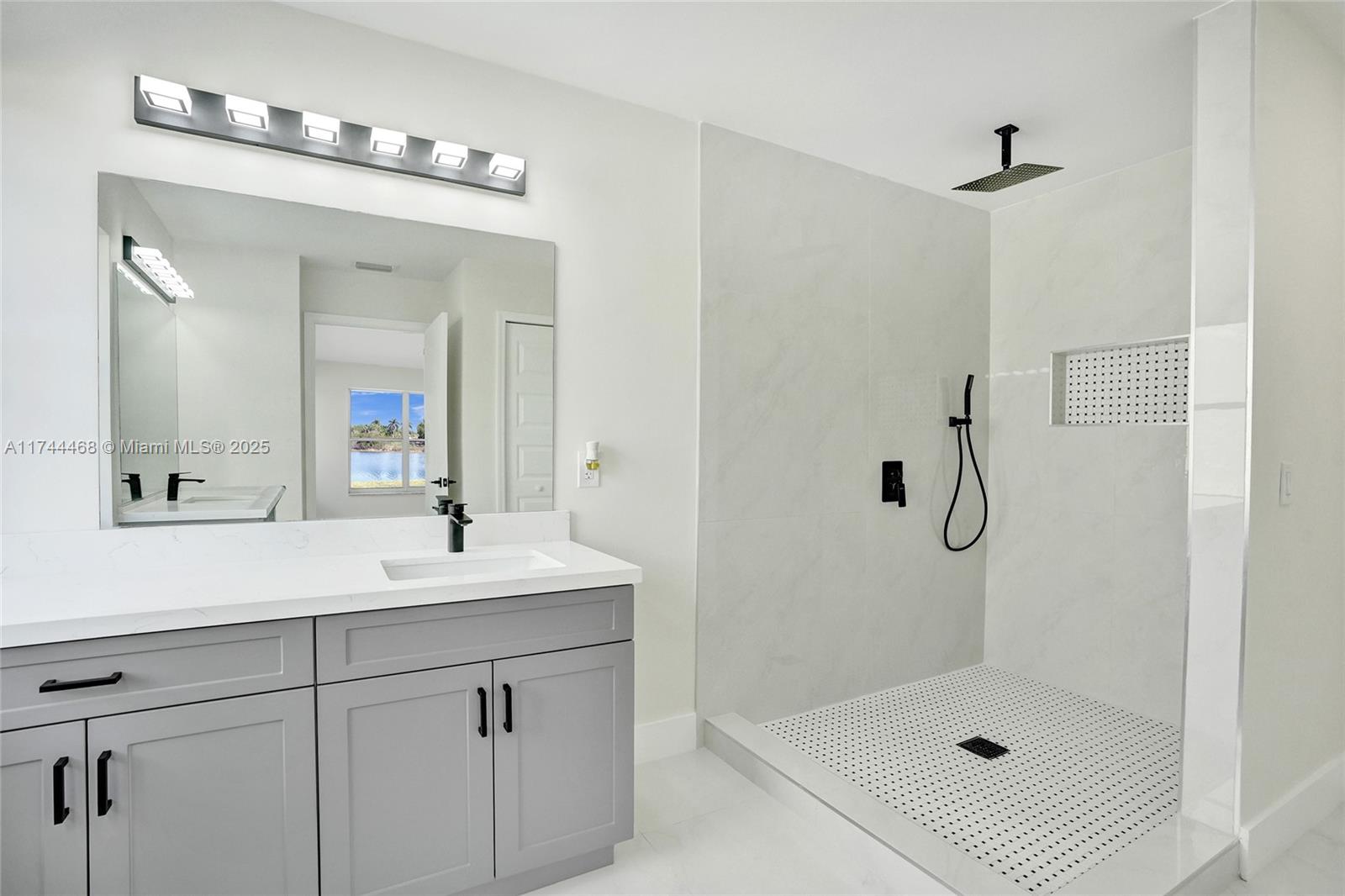 SILVER LAKES AT PEMBROKE - Residential