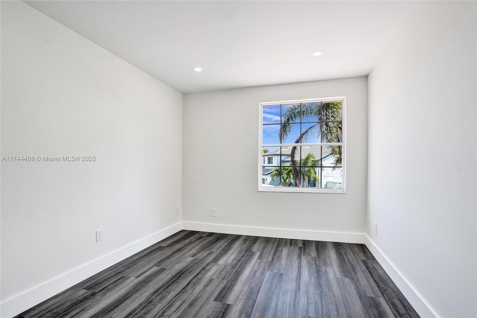 SILVER LAKES AT PEMBROKE - Residential