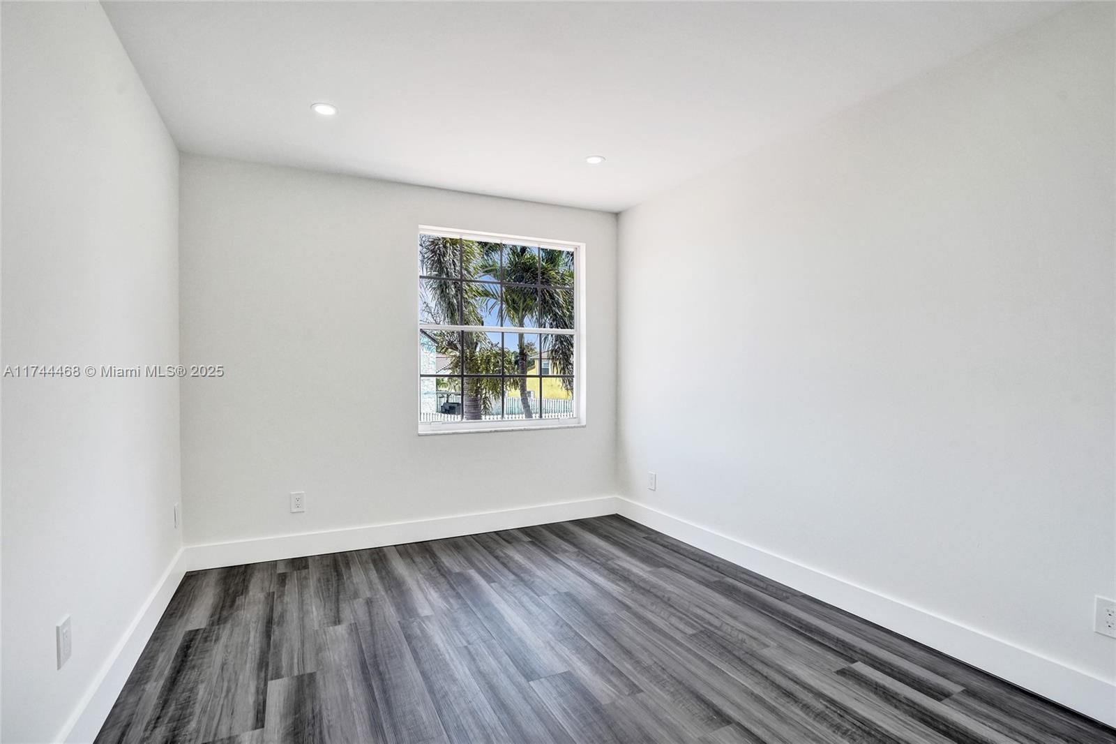 SILVER LAKES AT PEMBROKE - Residential