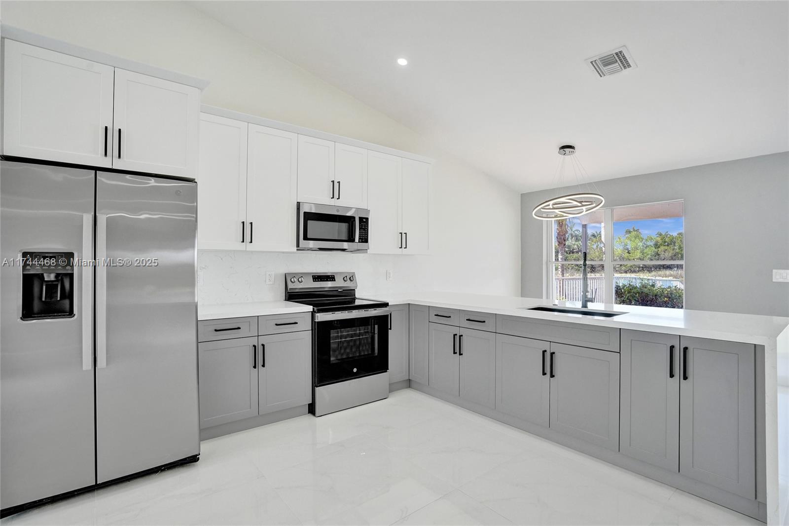 SILVER LAKES AT PEMBROKE - Residential