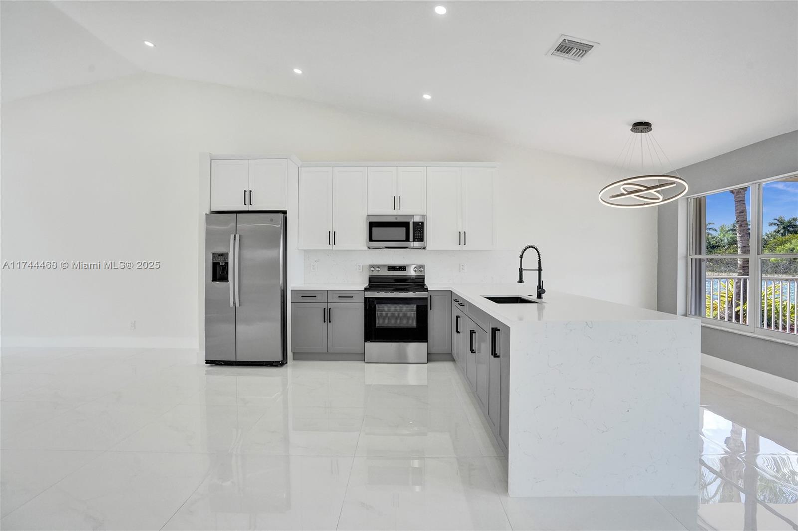 SILVER LAKES AT PEMBROKE - Residential