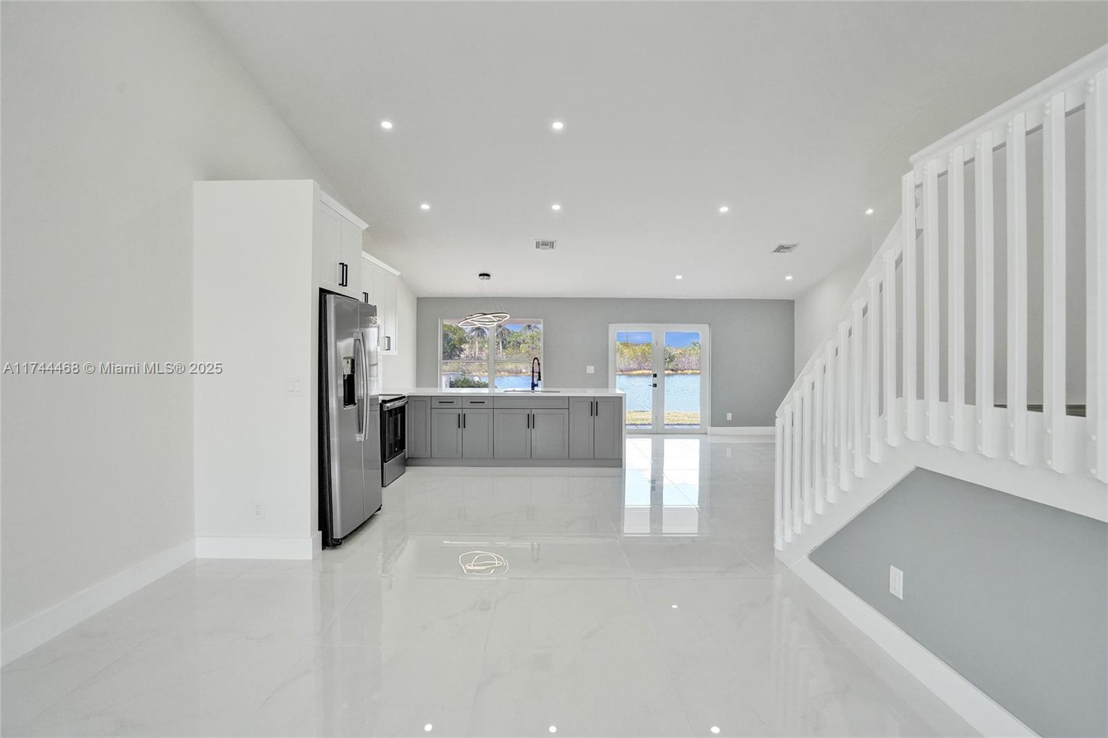 SILVER LAKES AT PEMBROKE - Residential