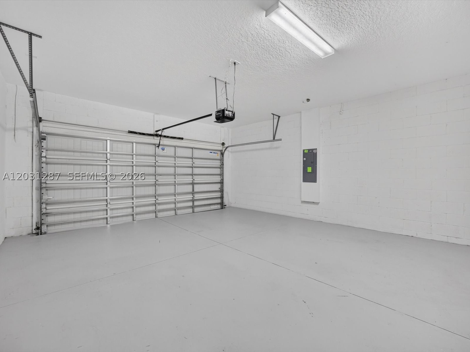 CHAMPIONS GATE - Residential