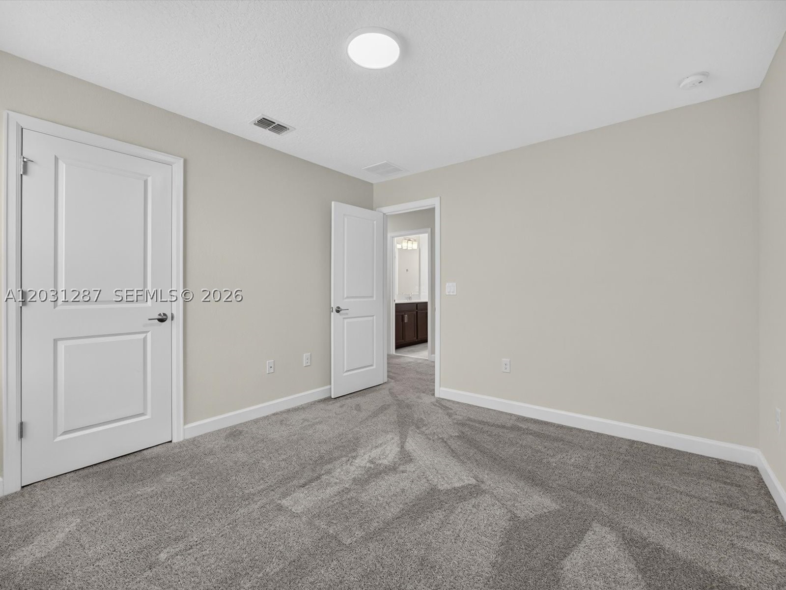 CHAMPIONS GATE - Residential