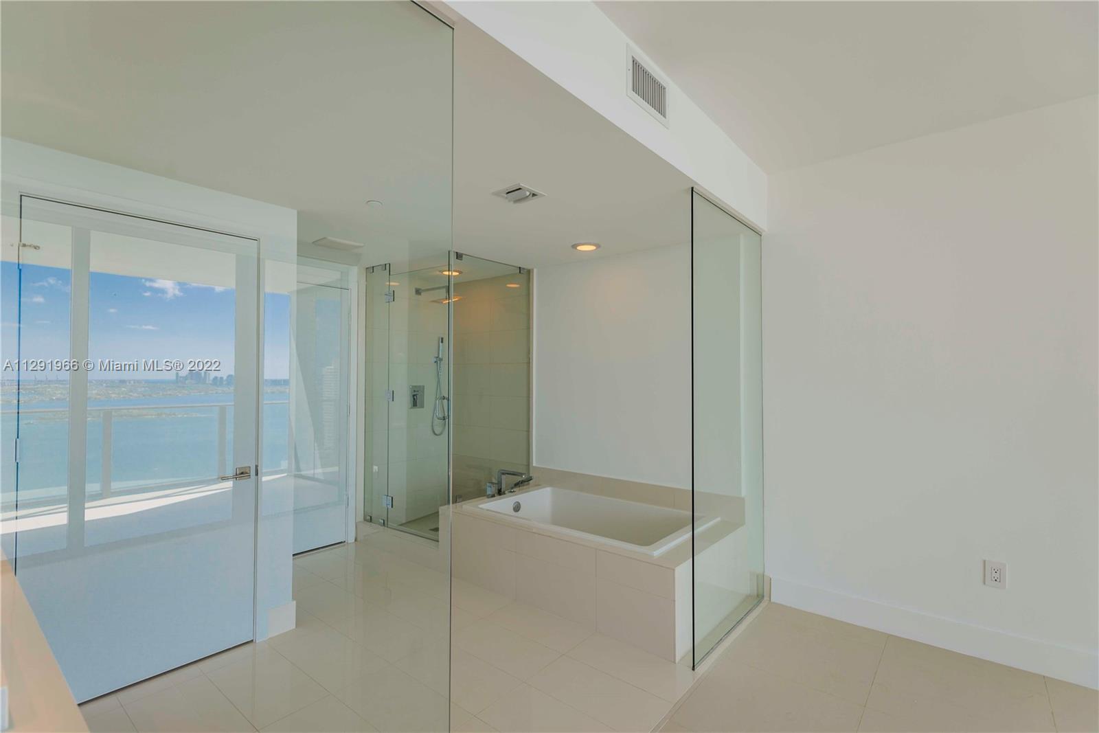 PARAISO BAY CONDO - Residential Lease
