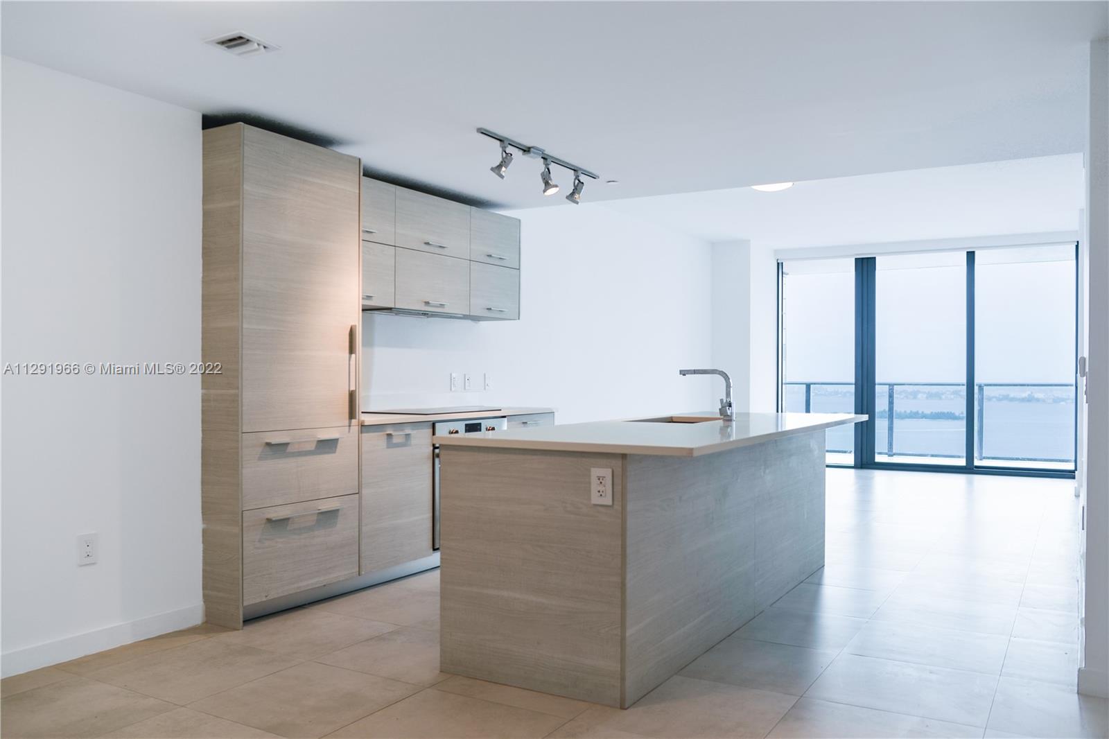 PARAISO BAY CONDO - Residential Lease