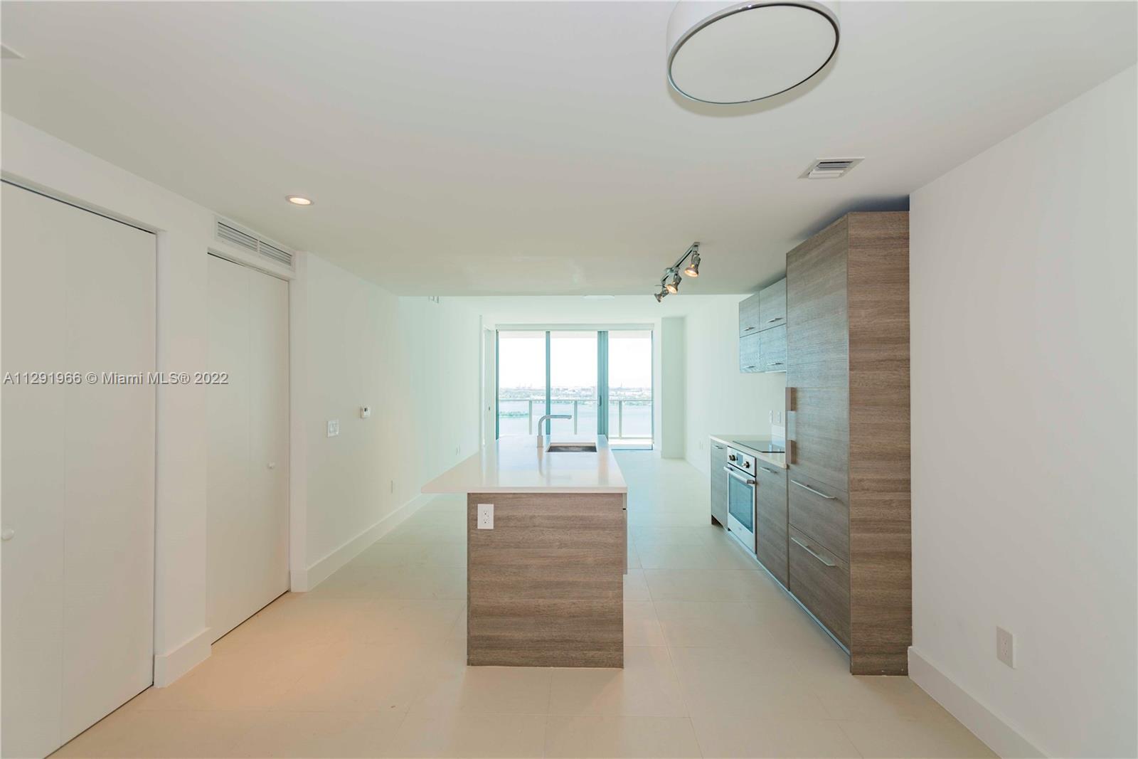 PARAISO BAY CONDO - Residential Lease