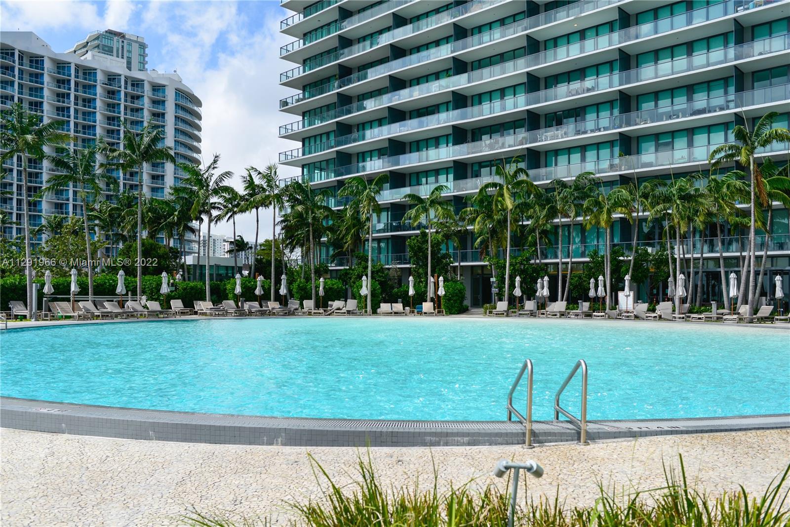 PARAISO BAY CONDO - Residential Lease