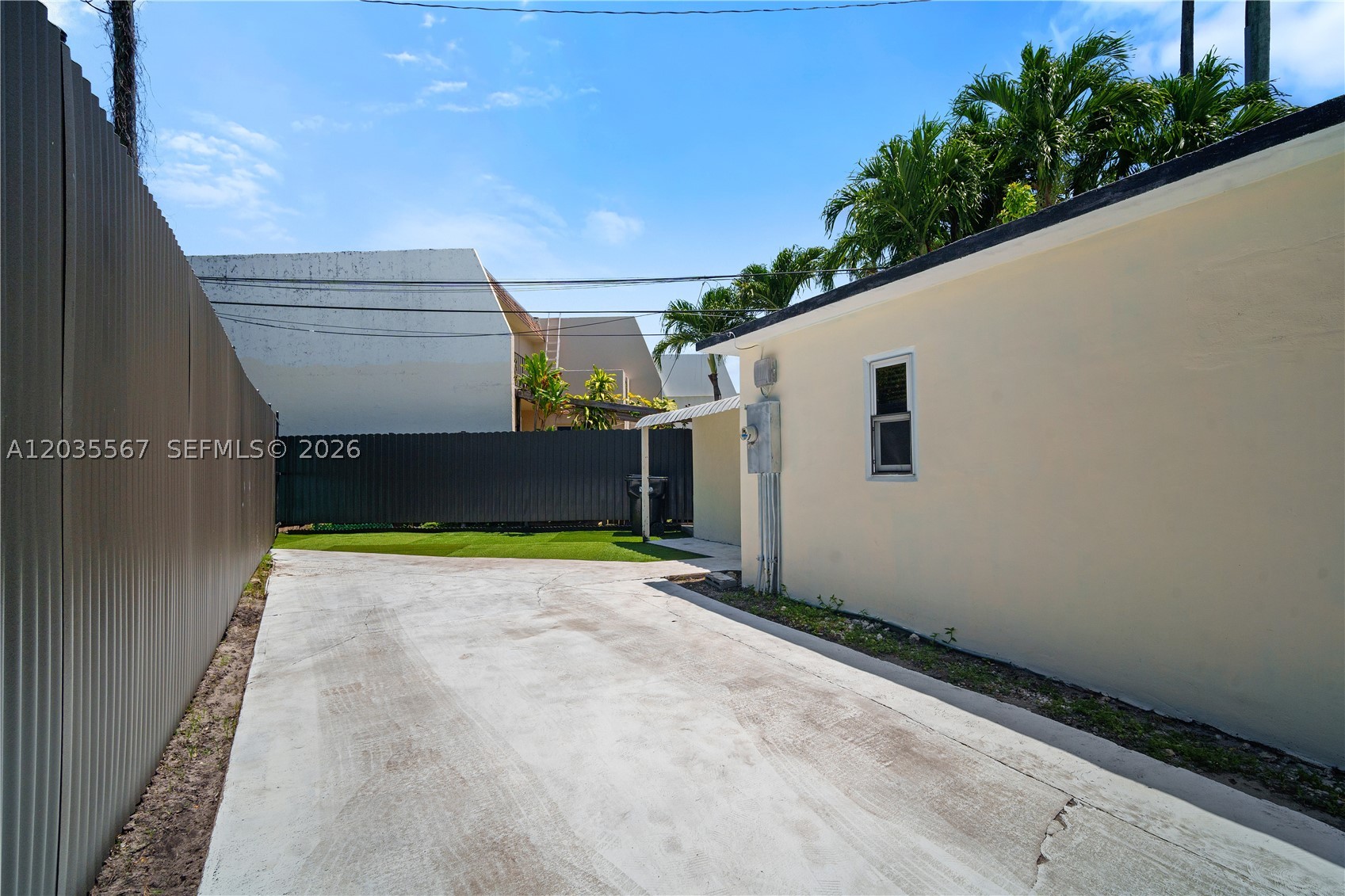 TRAILER CITY - Residential Lease