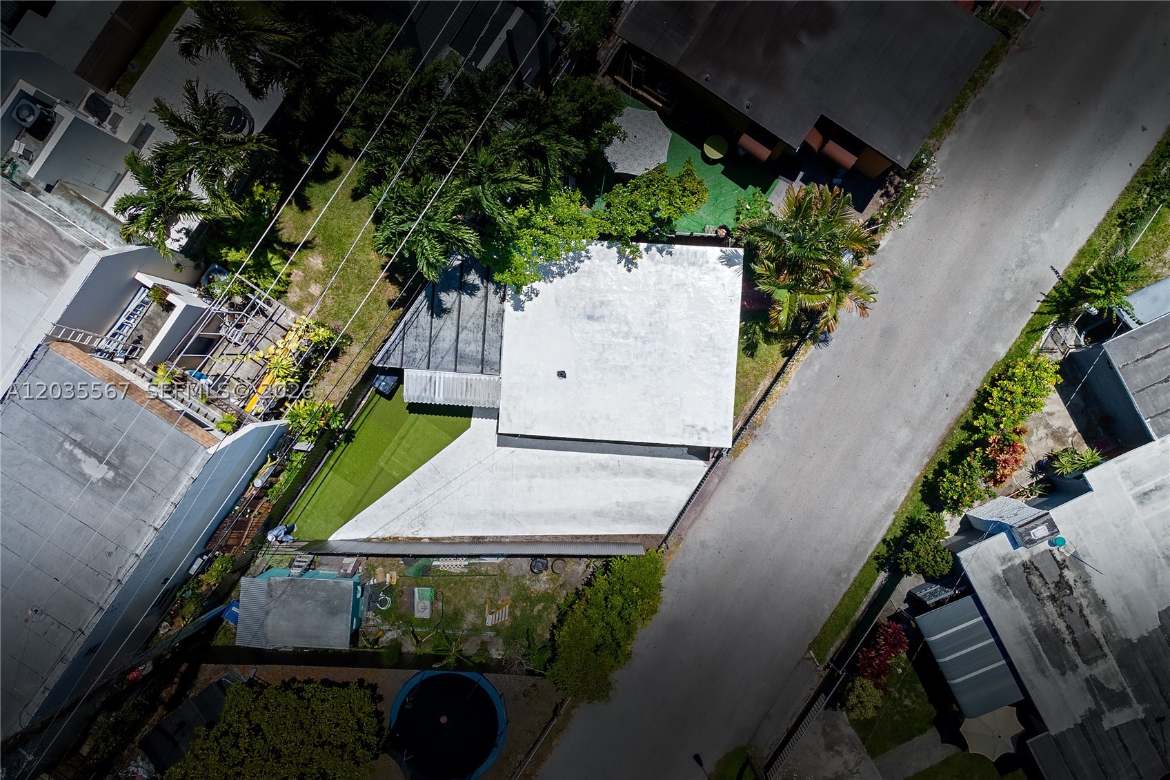 TRAILER CITY - Residential Lease