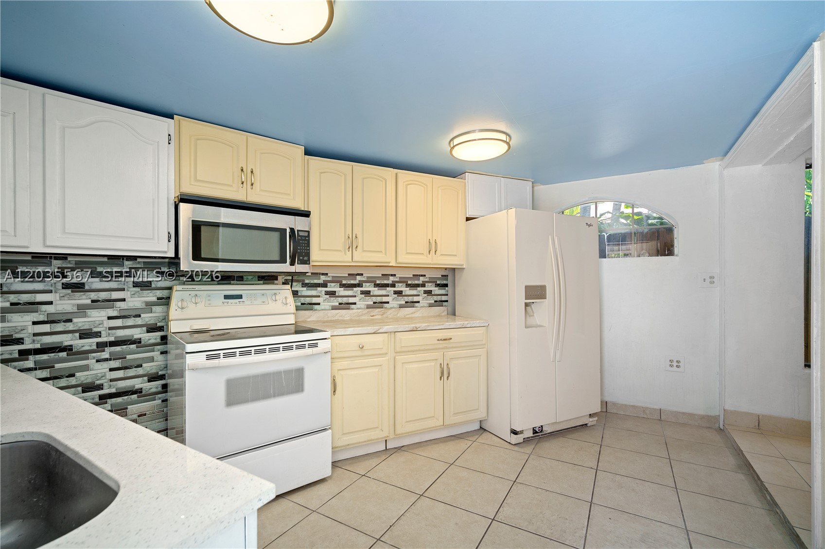 TRAILER CITY - Residential Lease