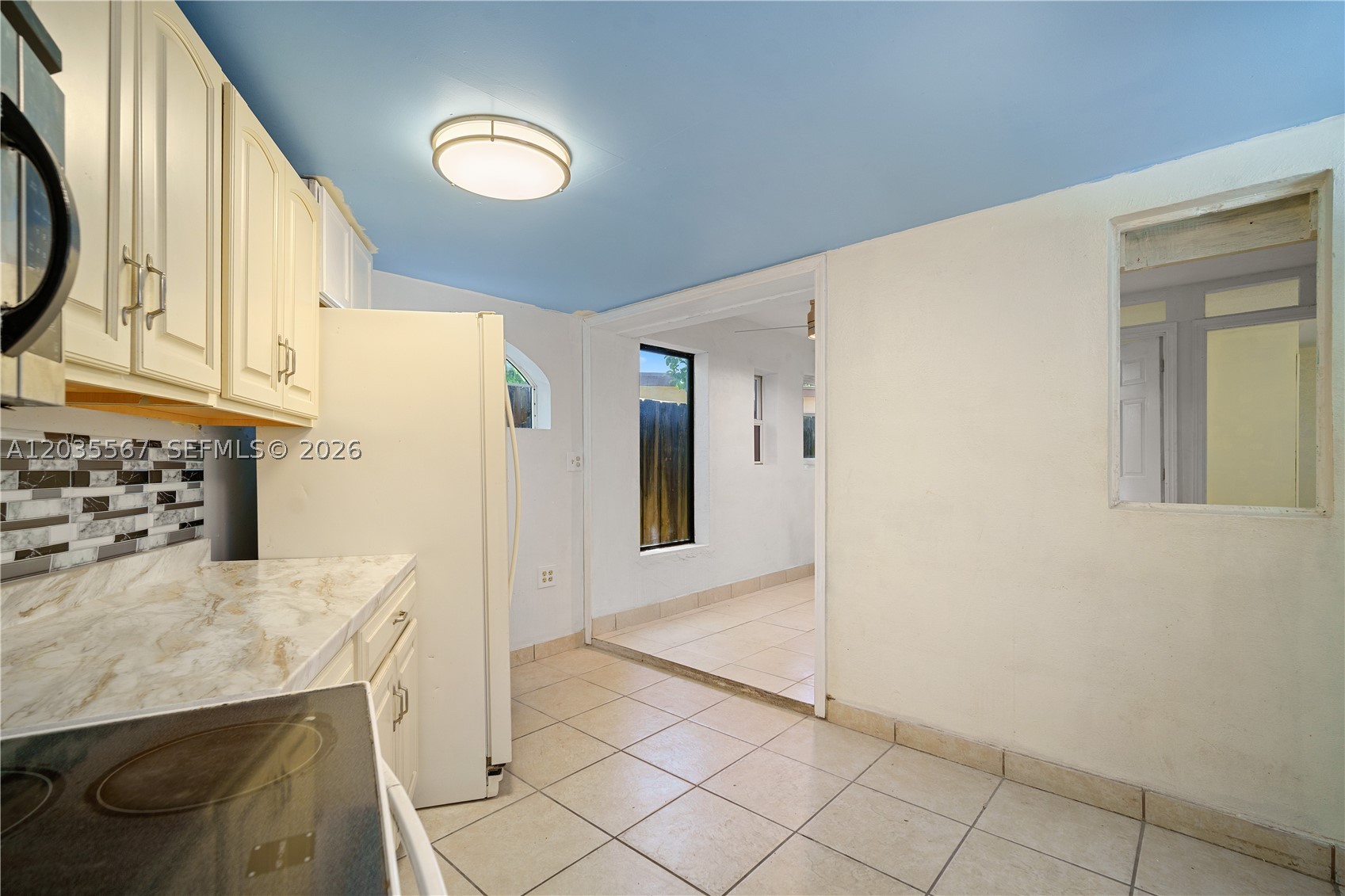 TRAILER CITY - Residential Lease