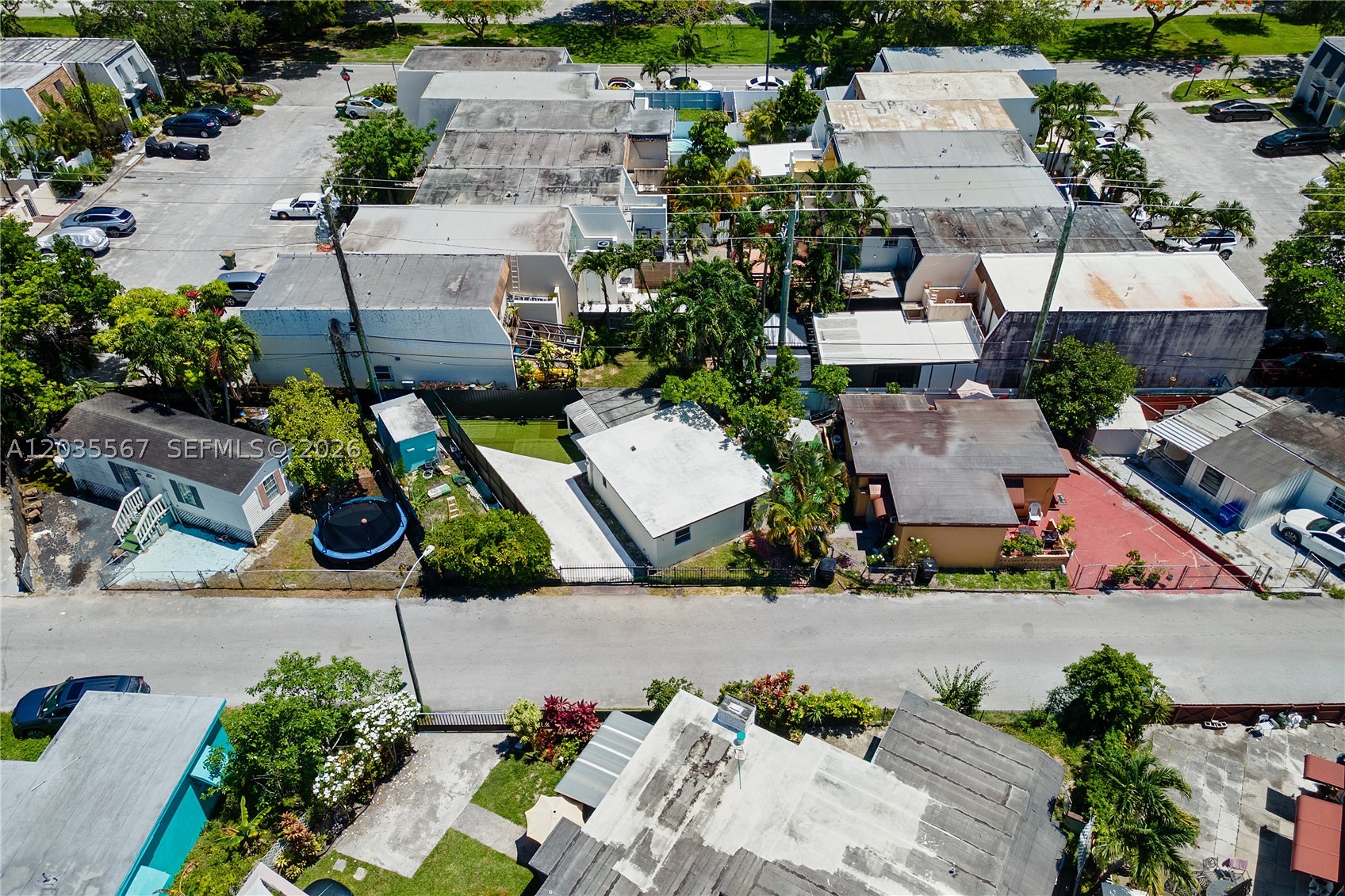 TRAILER CITY - Residential Lease