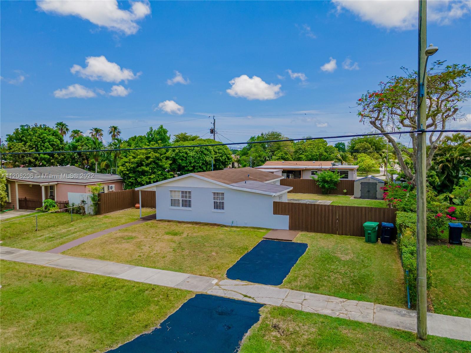 SO MIAMI HEIGHTS MANOR - Residential