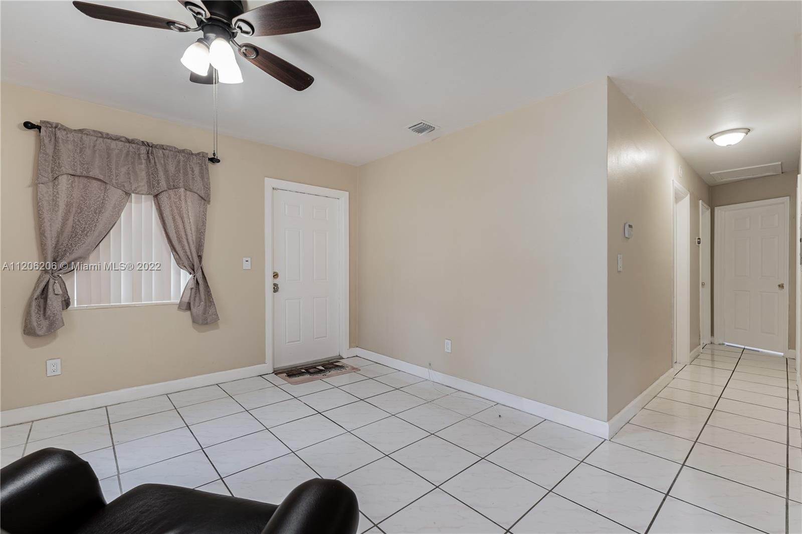 SO MIAMI HEIGHTS MANOR - Residential