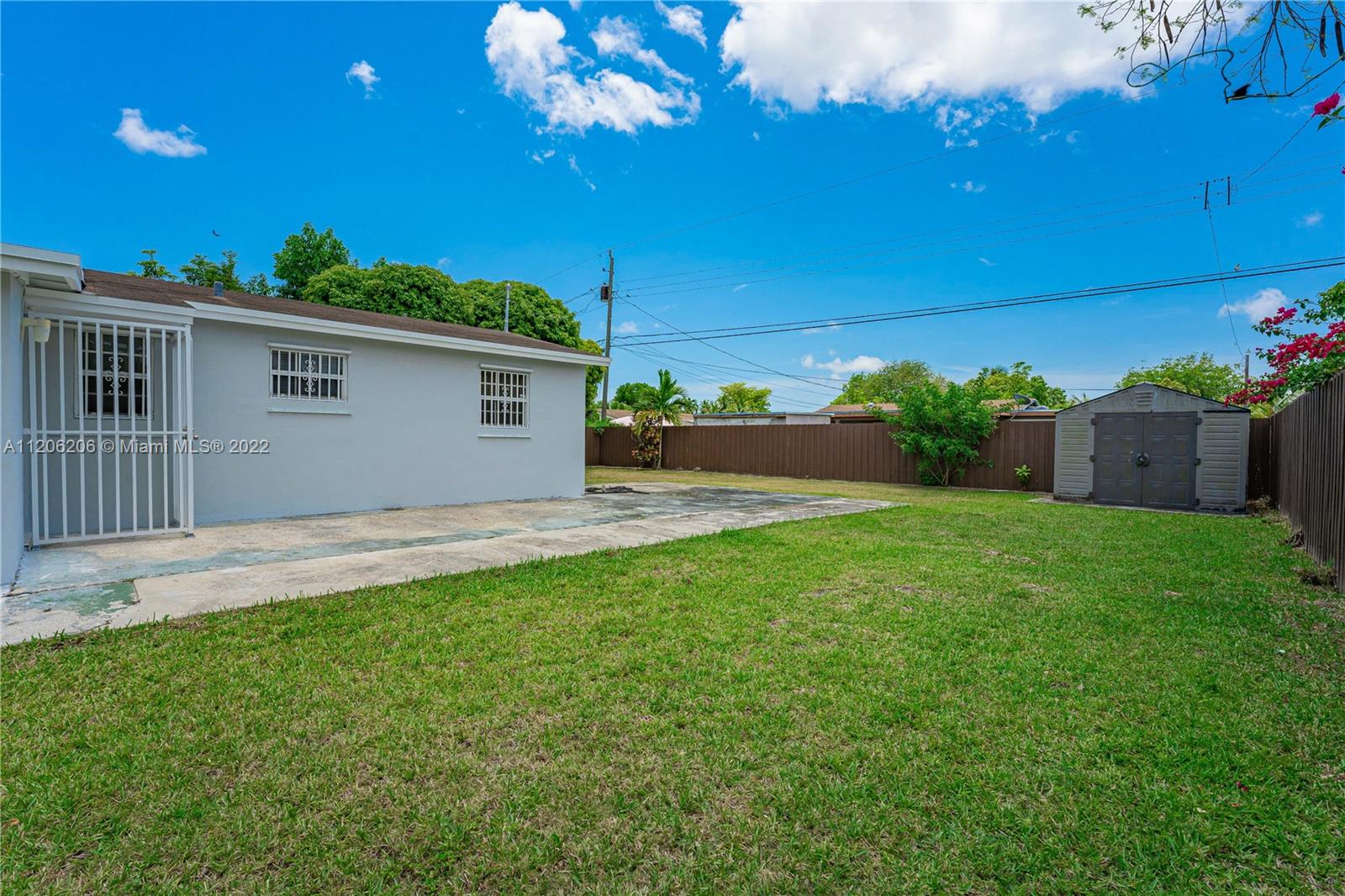 SO MIAMI HEIGHTS MANOR - Residential