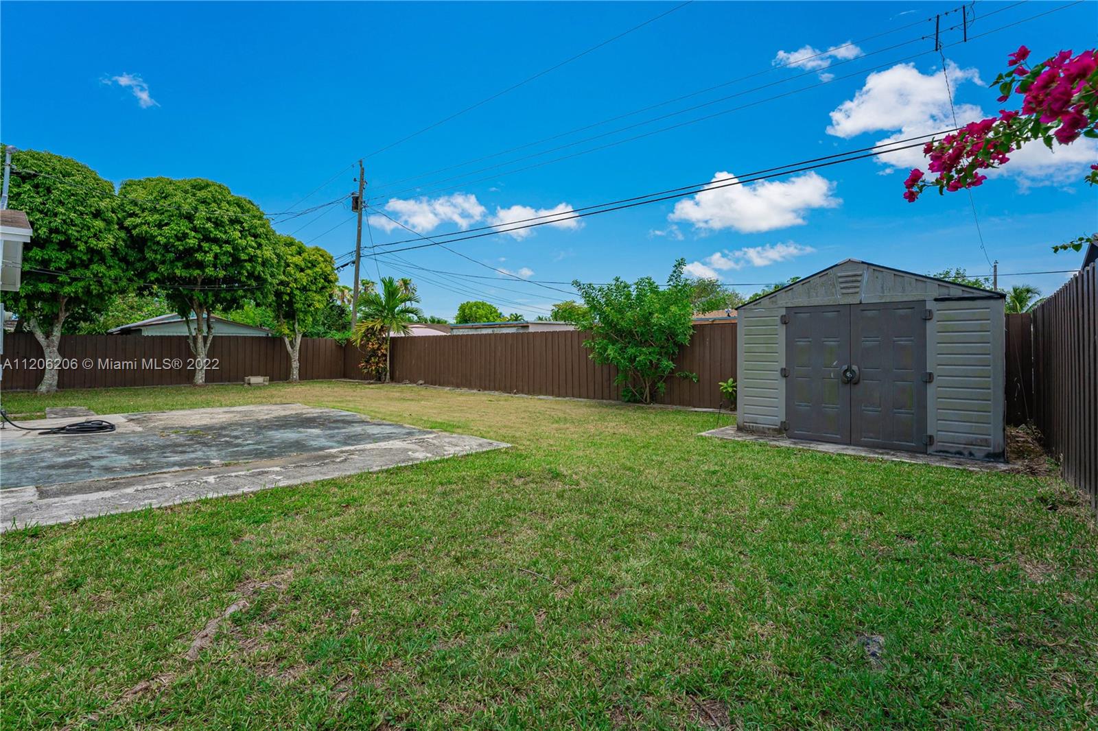 SO MIAMI HEIGHTS MANOR - Residential