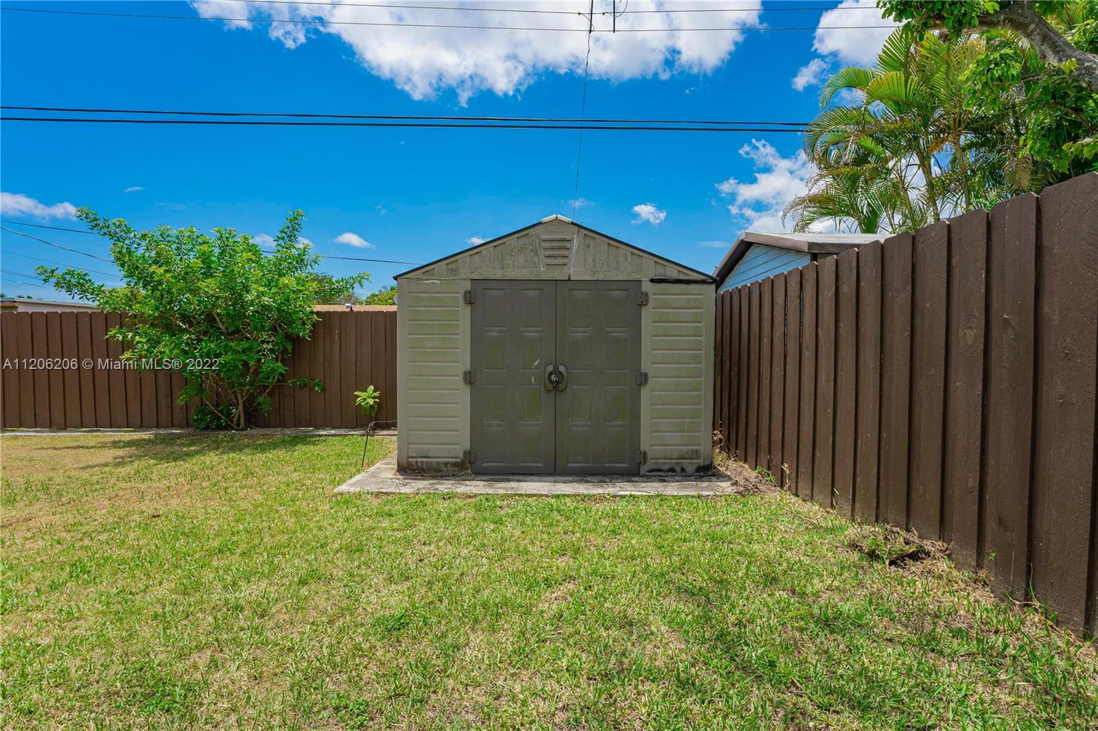 SO MIAMI HEIGHTS MANOR - Residential