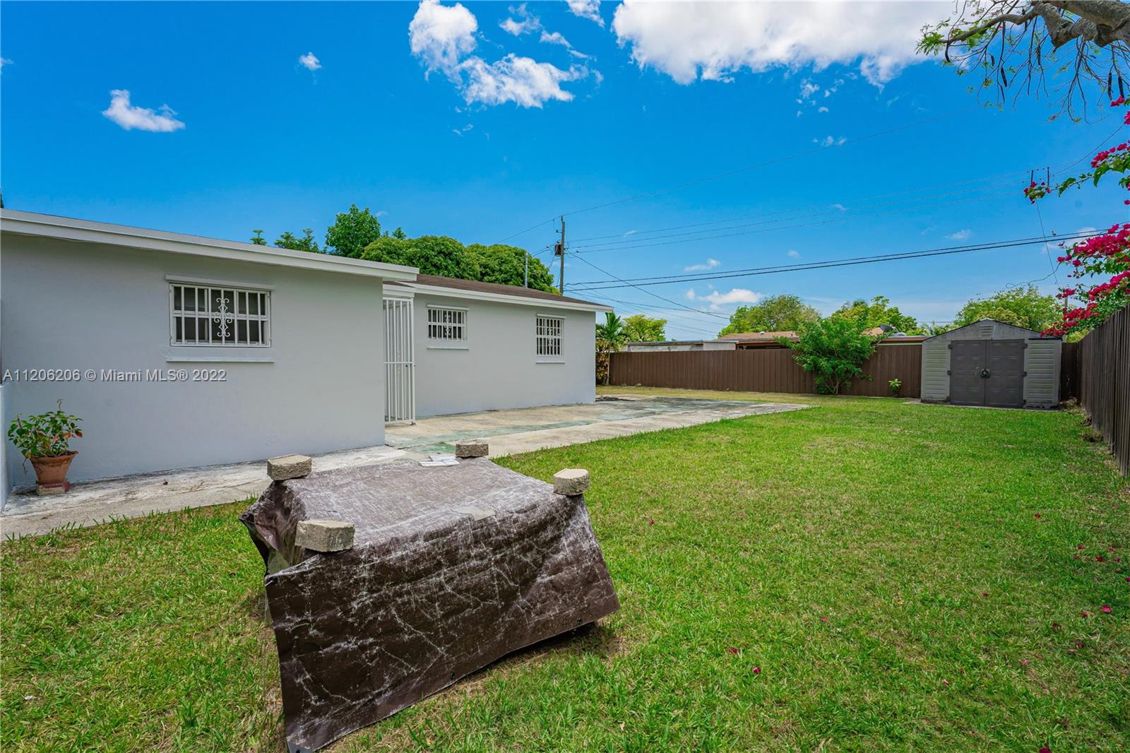 SO MIAMI HEIGHTS MANOR - Residential