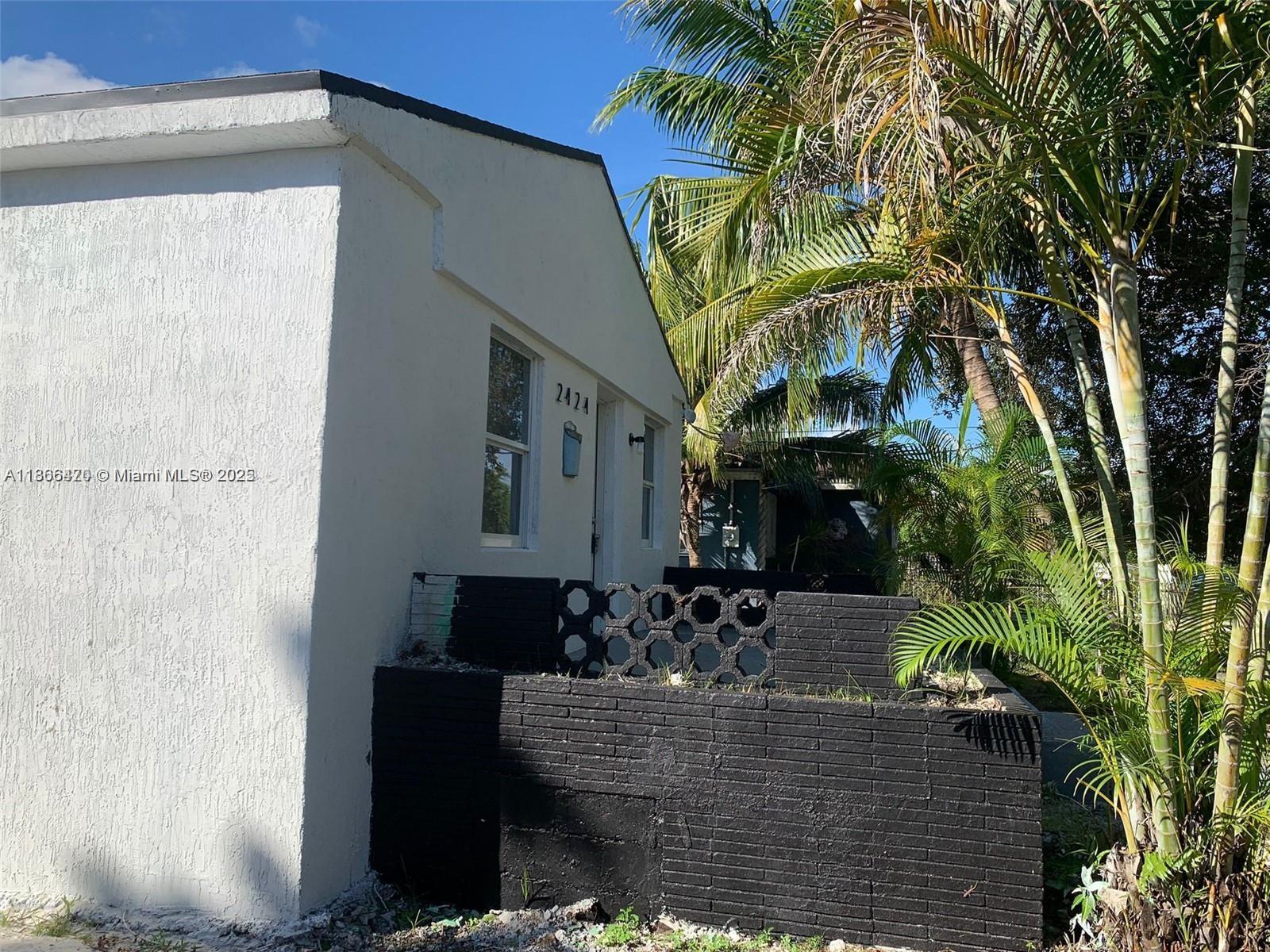 SMITH TERRACE - Residential Lease