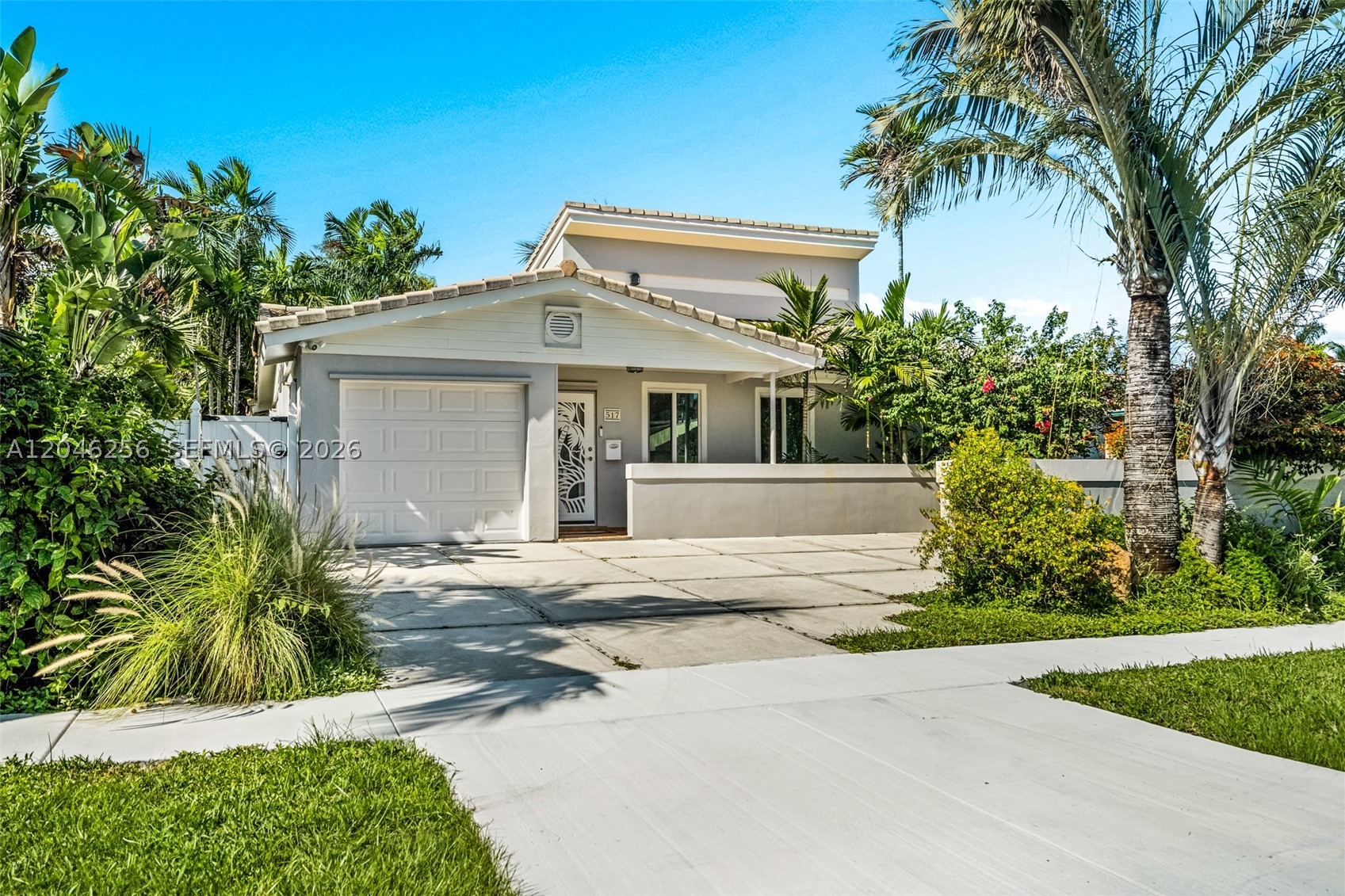 ROYAL PALM VISTA - Residential