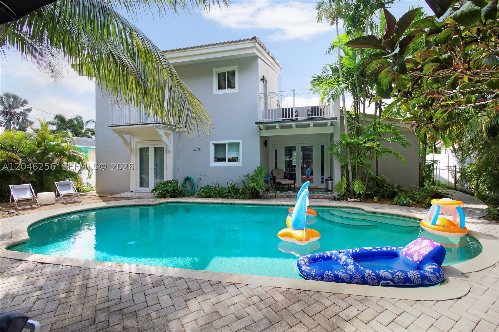 ROYAL PALM VISTA - Residential
