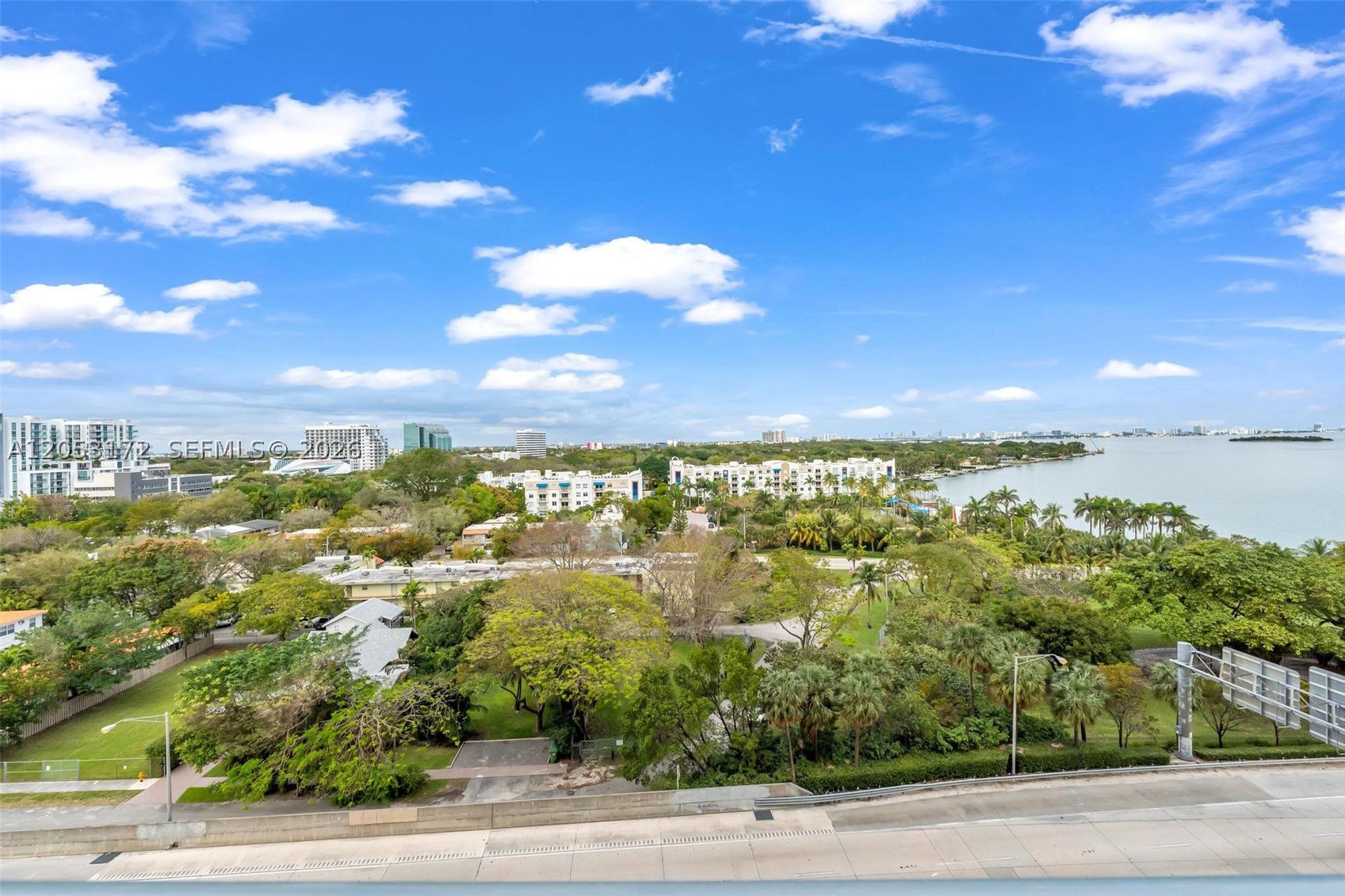 BLUE CONDO - Residential Lease