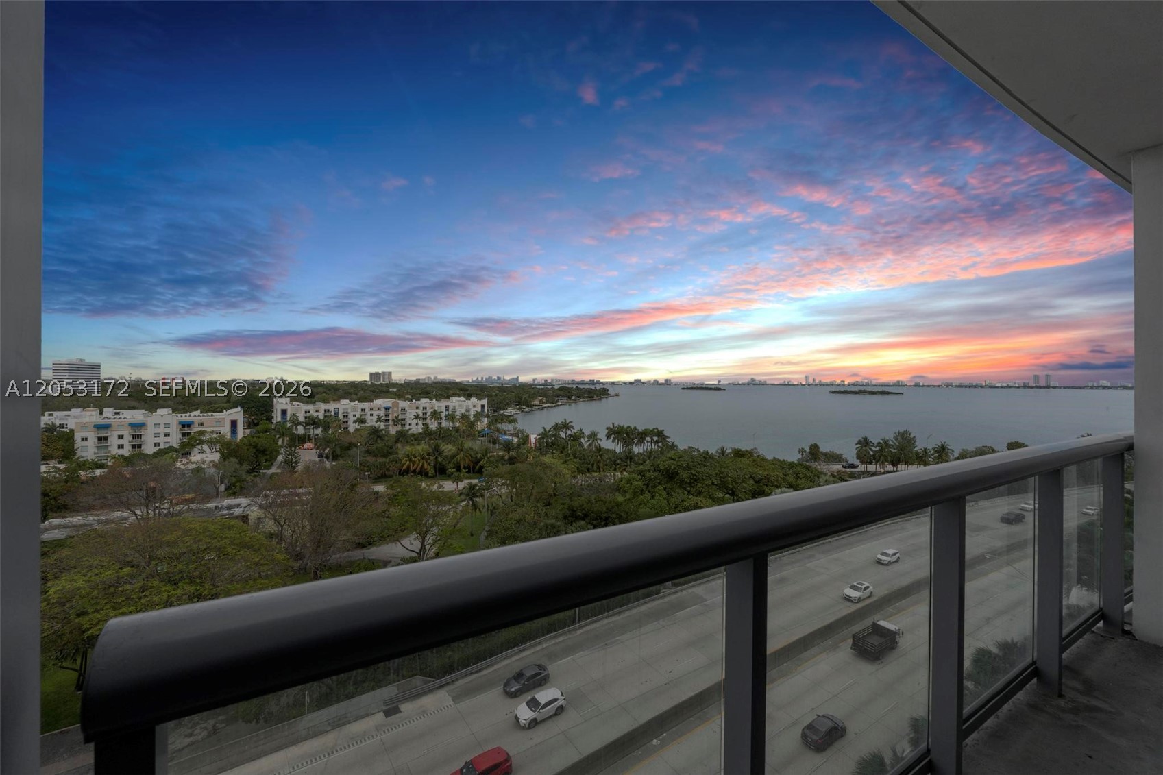 BLUE CONDO - Residential Lease