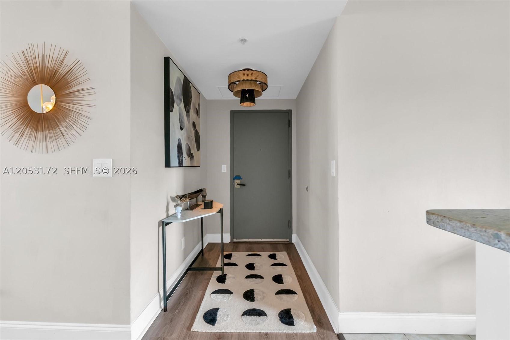 BLUE CONDO - Residential Lease