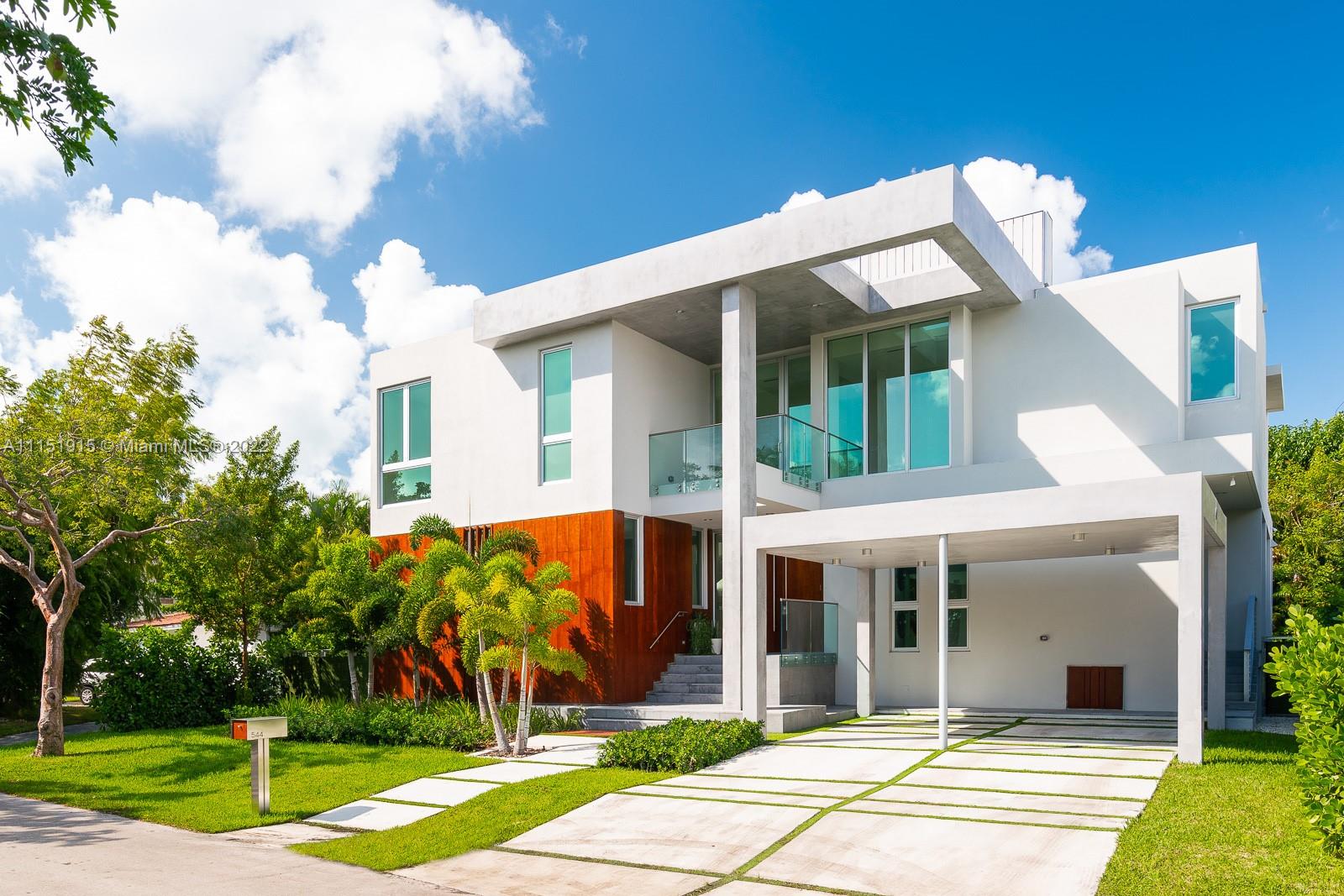TROPICAL ISLE HOMES SUB - Residential