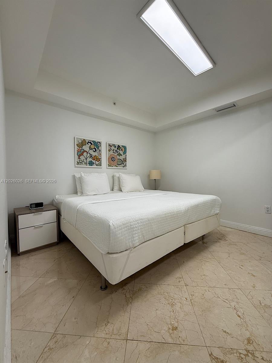 OCEANIA IV CONDO - Residential Lease