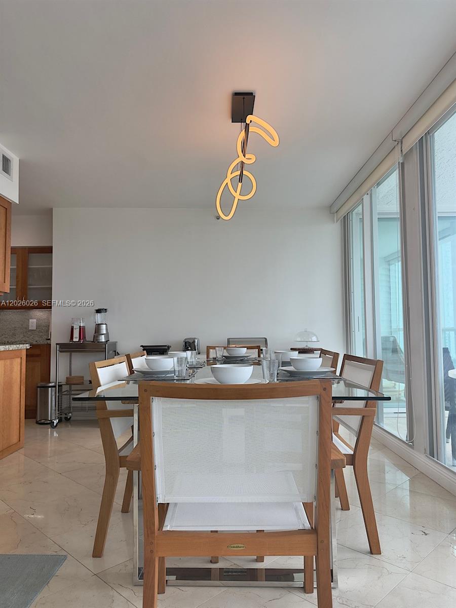 OCEANIA IV CONDO - Residential Lease