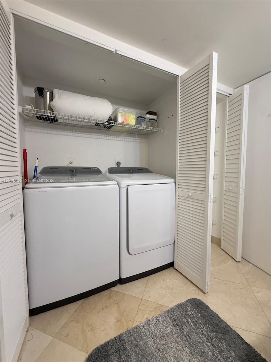 OCEANIA IV CONDO - Residential Lease
