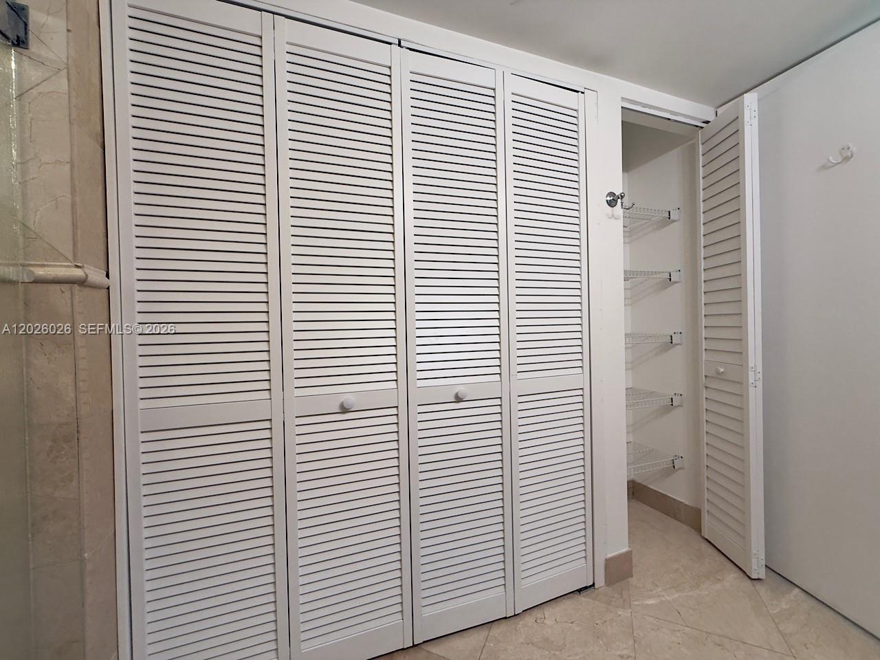 OCEANIA IV CONDO - Residential Lease