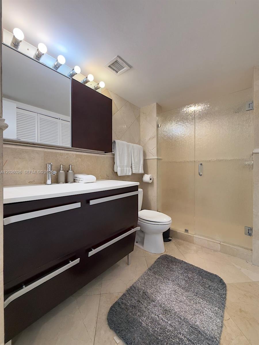 OCEANIA IV CONDO - Residential Lease
