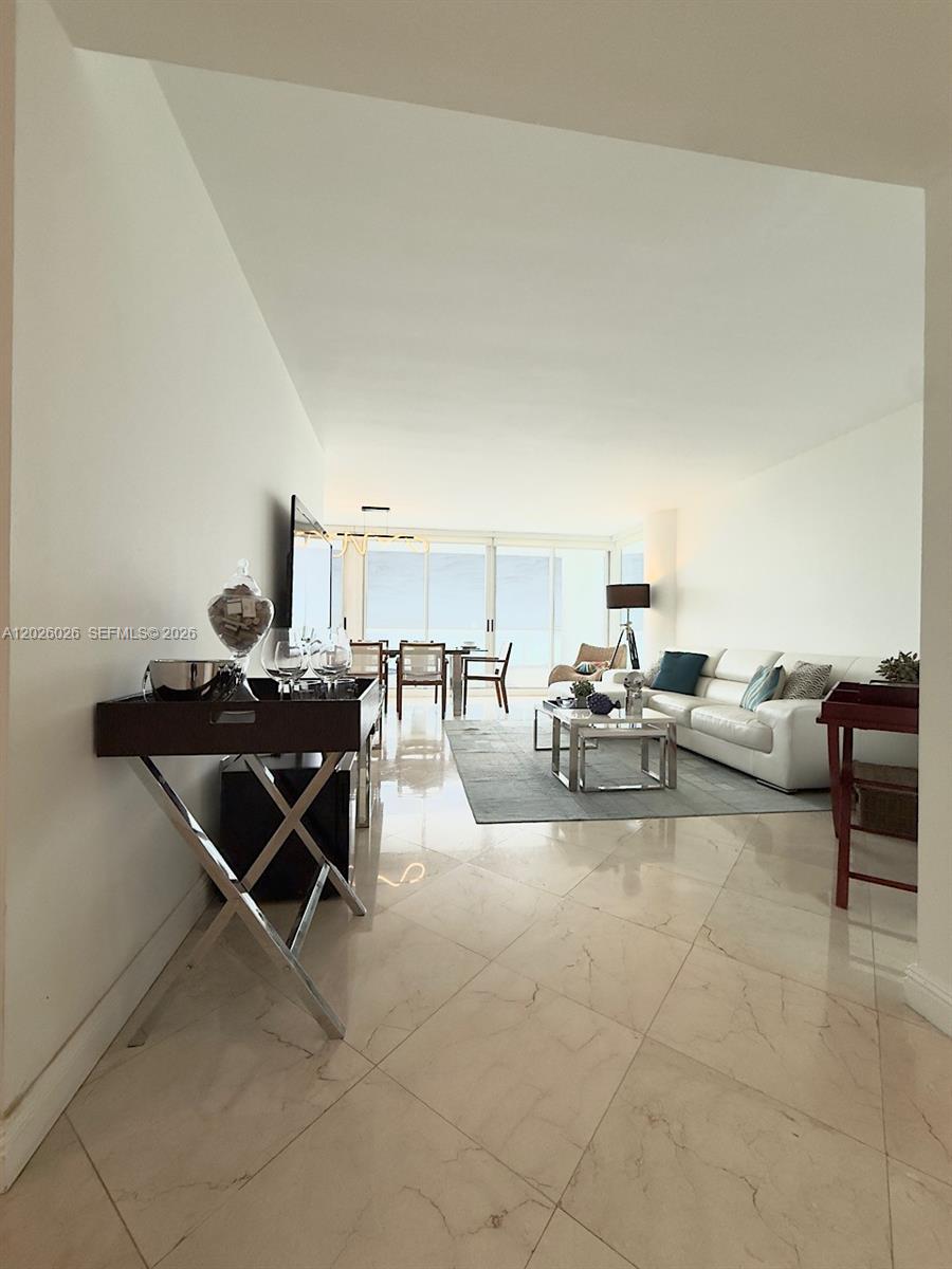 OCEANIA IV CONDO - Residential Lease