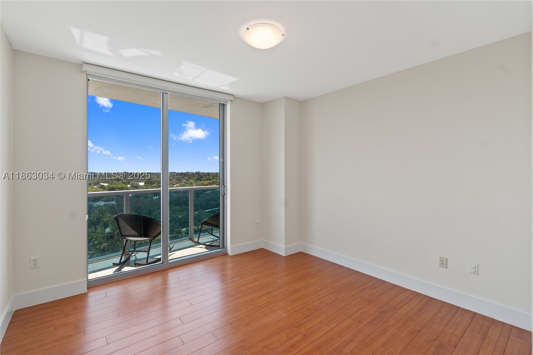 TAO SAWGRASS CONDOMINIUM - Residential