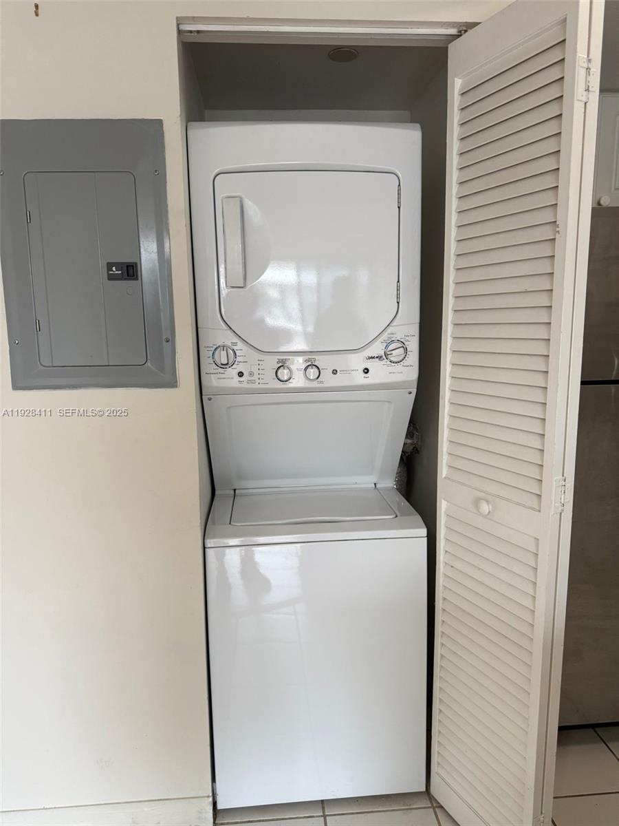 RIMINI BEACH CONDO - Residential