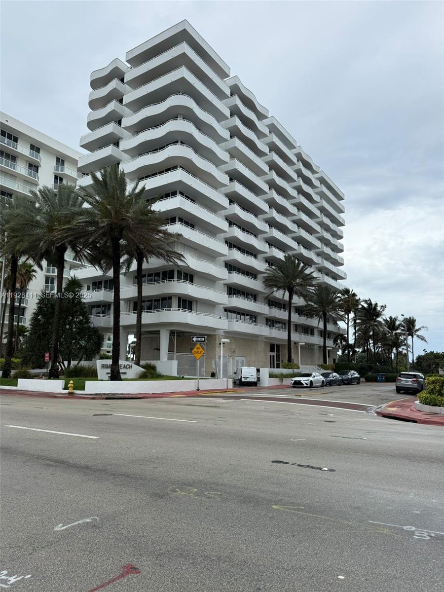 RIMINI BEACH CONDO - Residential