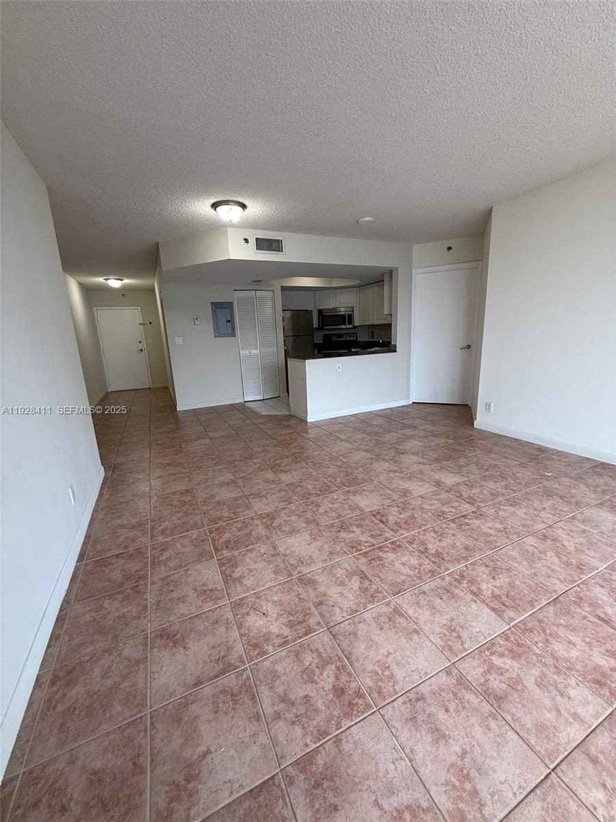 RIMINI BEACH CONDO - Residential