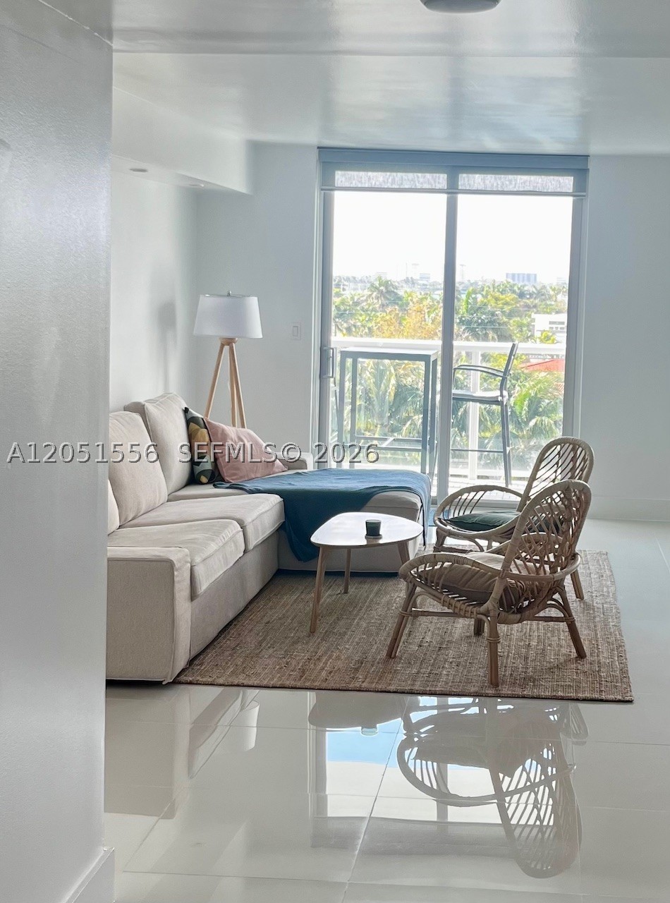 10000 PLAZA CONDO-NORTH T - Residential Lease