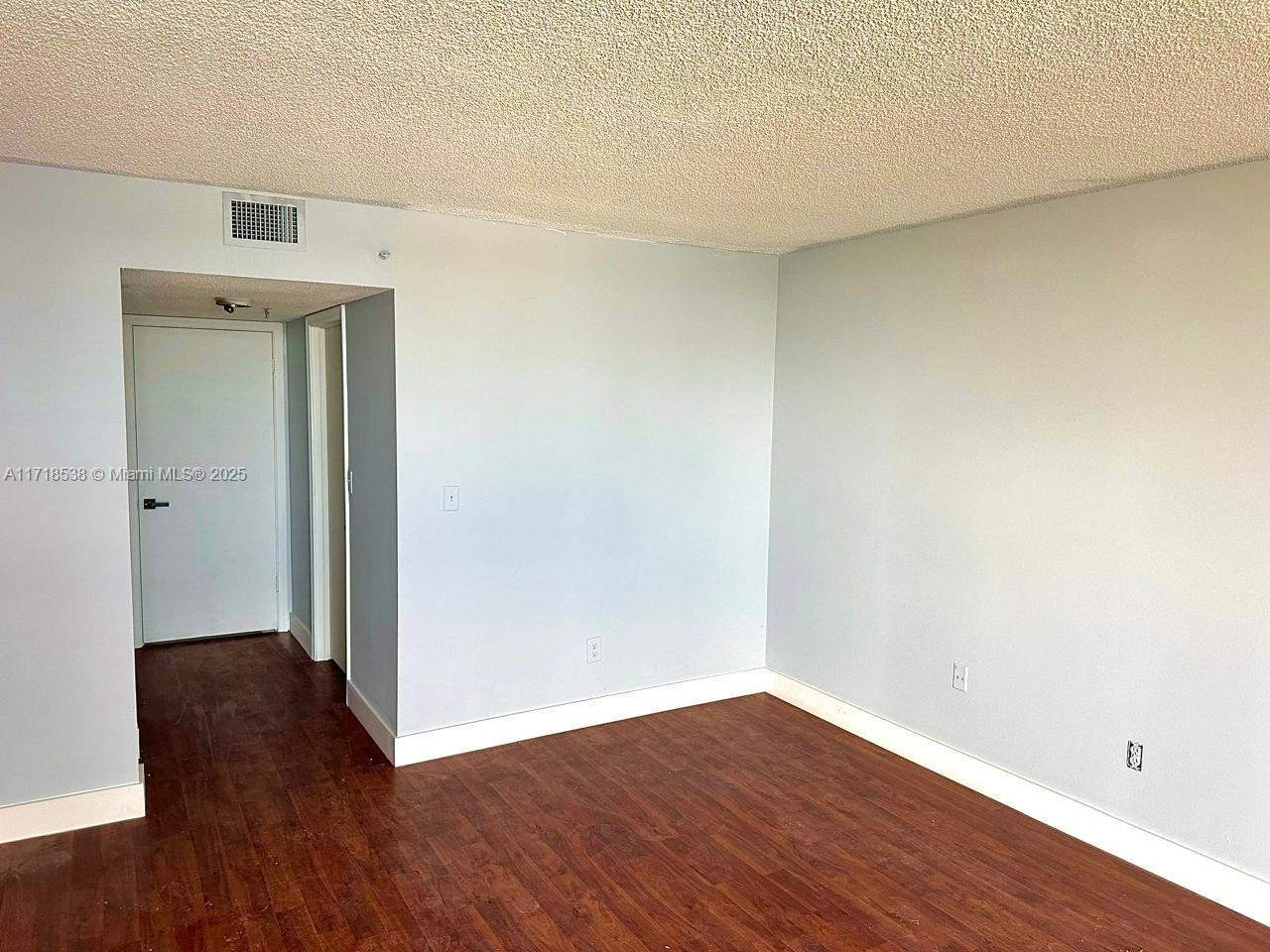 LAKE VIEW OF CALIF CLUB C - Residential