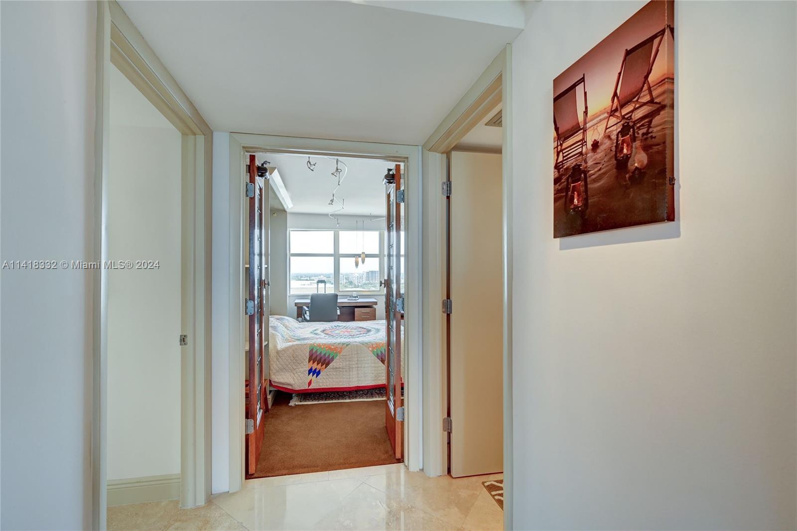 CORINTHIAN ON THE INTRACO - Residential