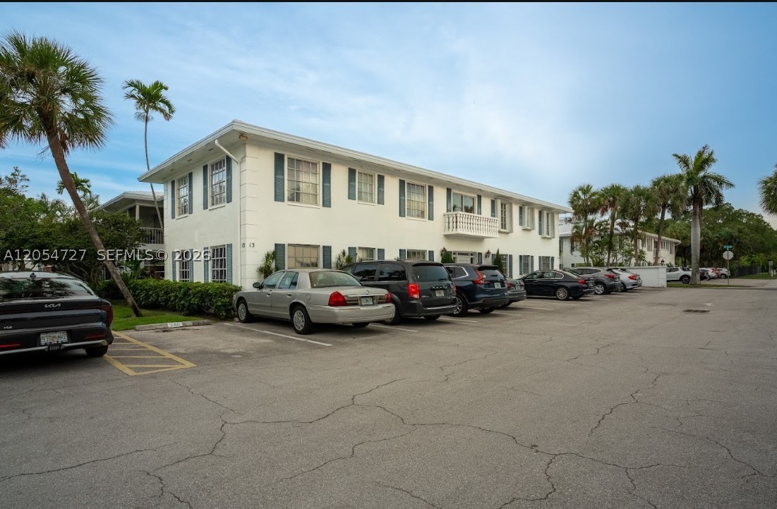 IMPERIAL POINT COLONNADES - Residential