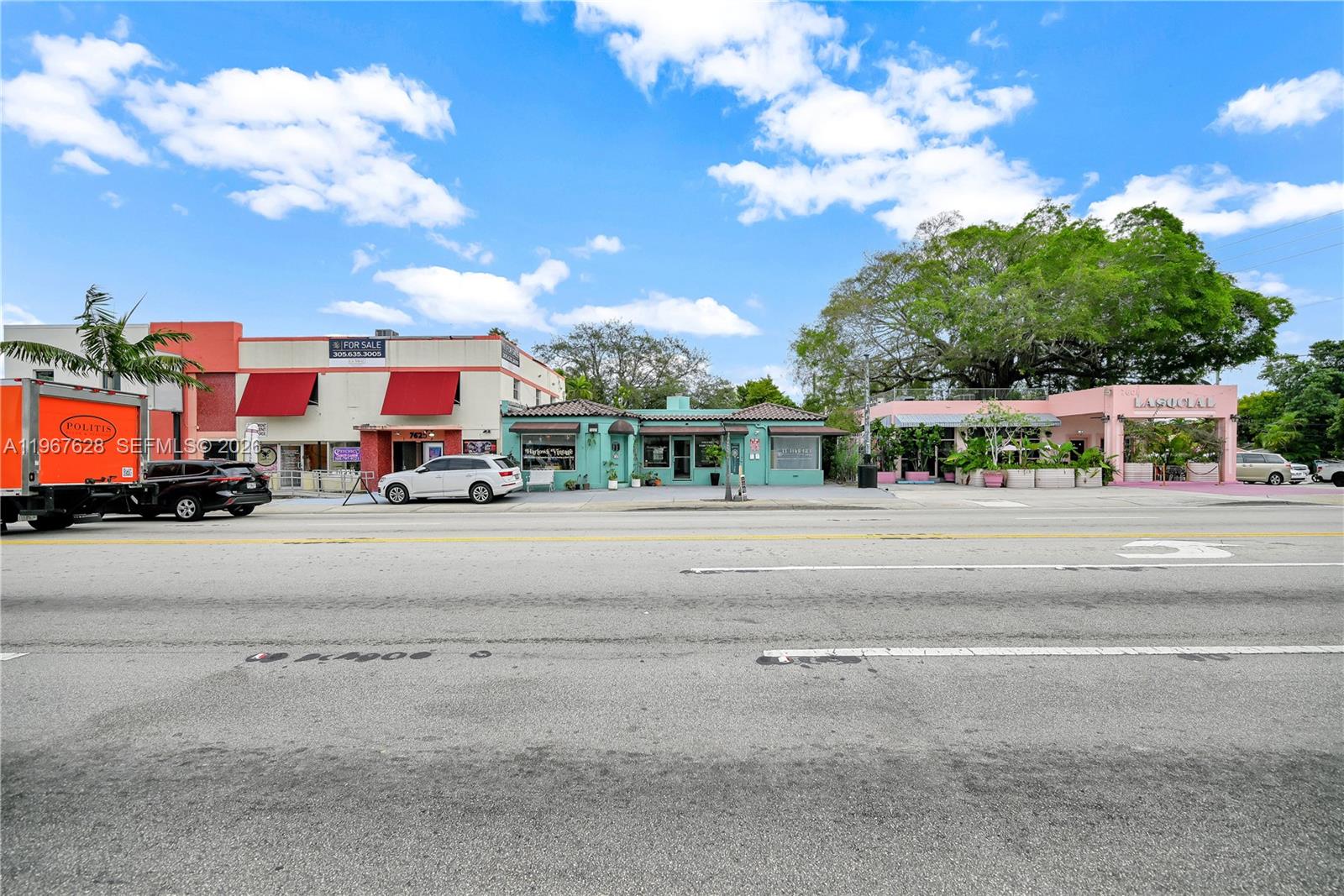 Prime commercial building located on Biscayne Boulevard in Miami’s iconic MiMo District.
This boutique-style commercial property is currently rented on short-term leases, providing flexibility for an owner-user, investor, or future repositioning strategy.

The property is in strong condition and benefits from recent improvements, including a new grease trap installation, making it attractive for retail, restaurant, café, ghost kitchen, wellness, office, or creative uses.

Flexible T6-8-O zoning allows for a wide range of commercial possibilities in one of Miami’s most active and evolving corridors.
Ideal opportunity for an owner-user seeking visibility and future upside in a highly desirable location.