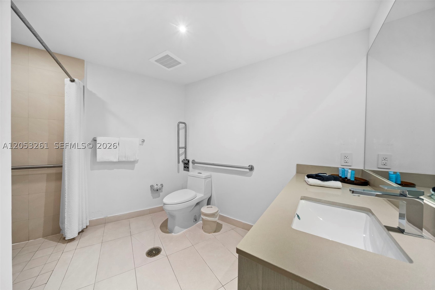 LYFE BEACH RESORT - Residential