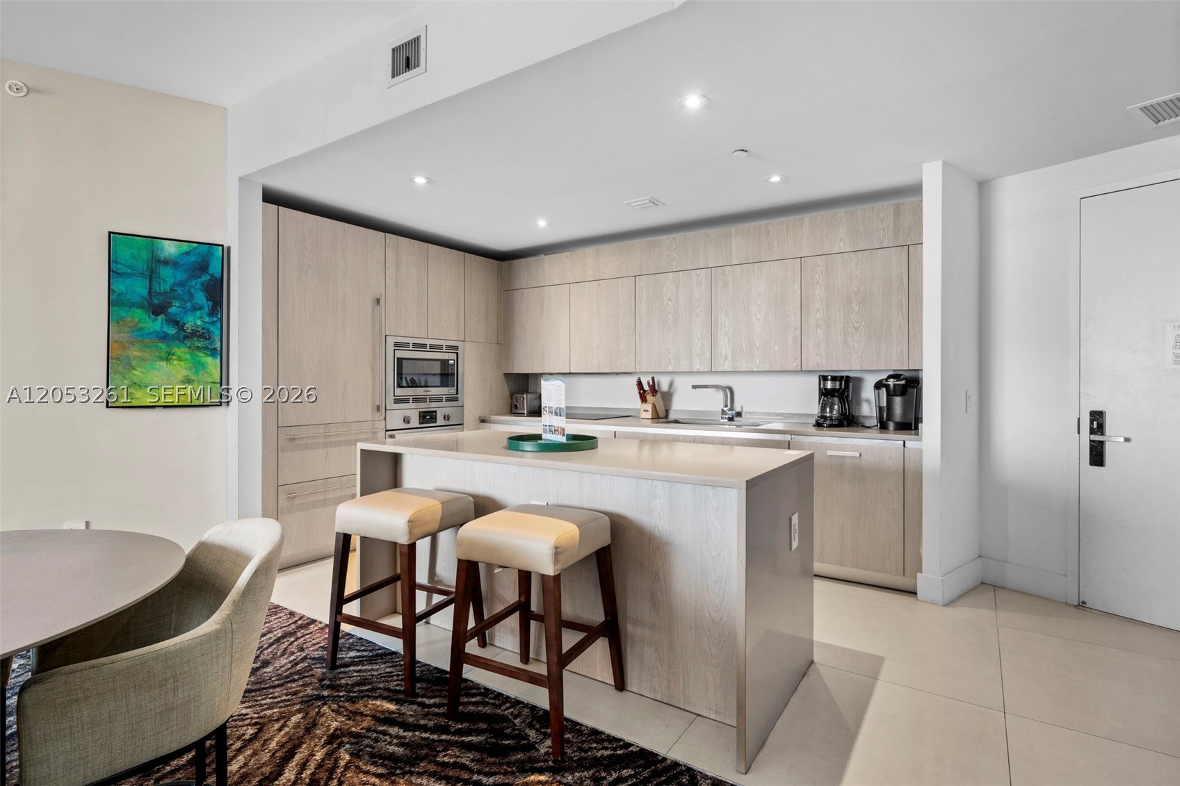 LYFE BEACH RESORT - Residential