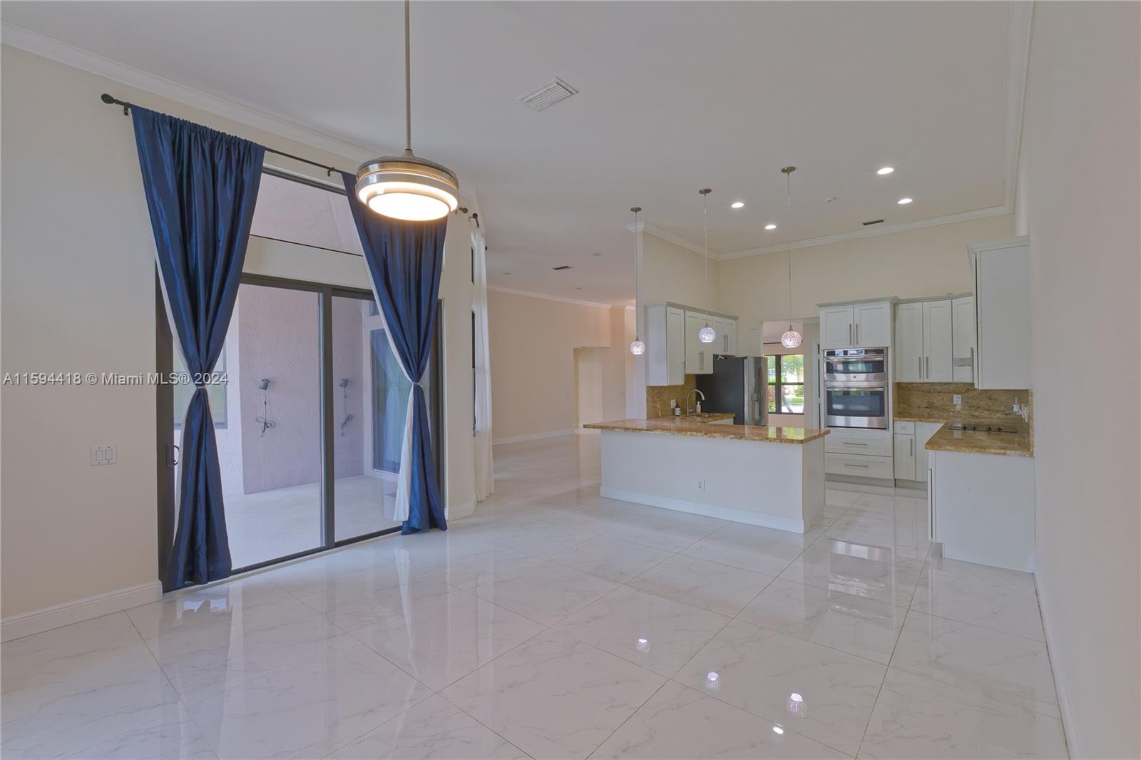 SECTOR 4 - Residential Lease
