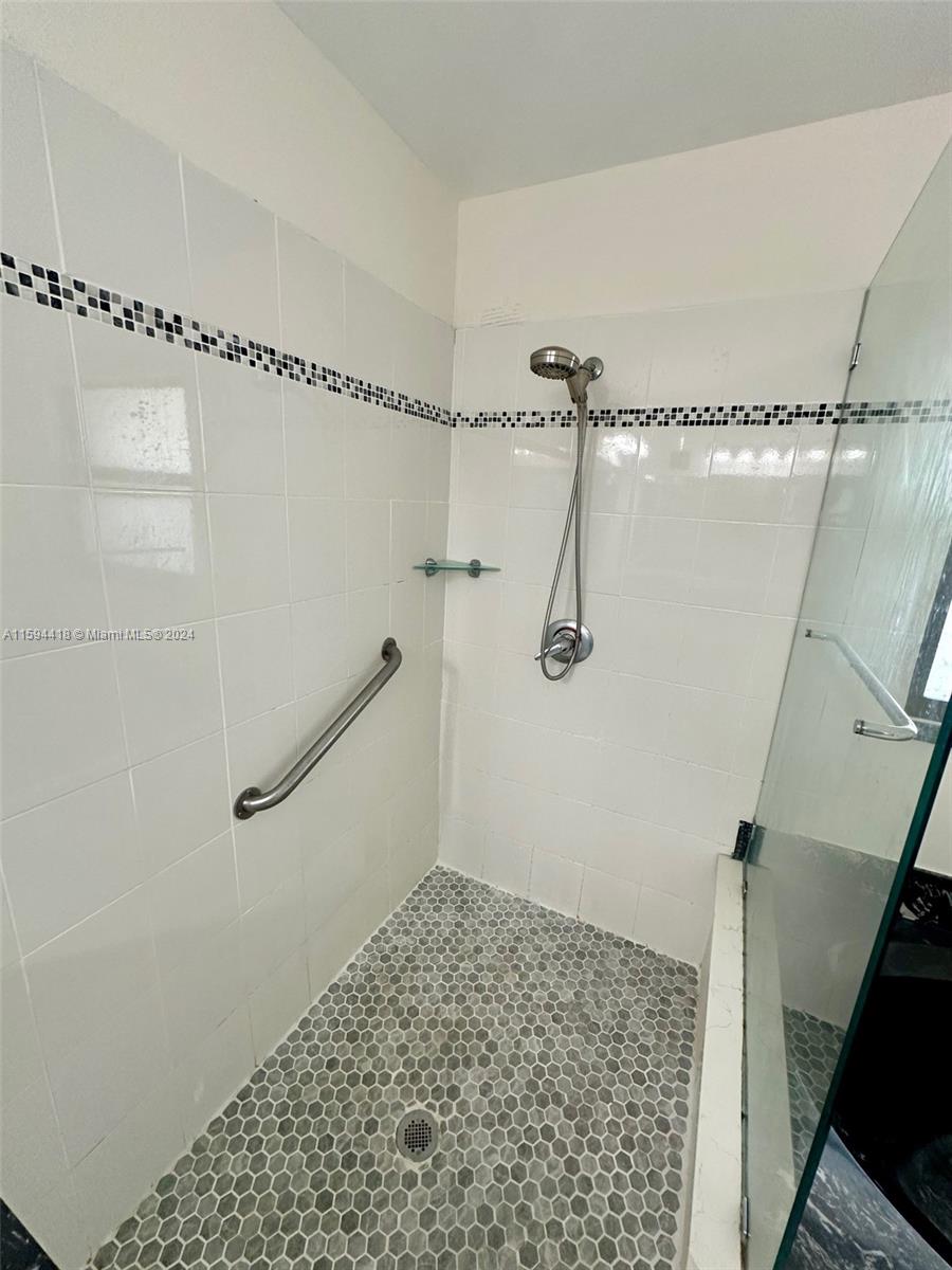 SECTOR 4 - Residential Lease